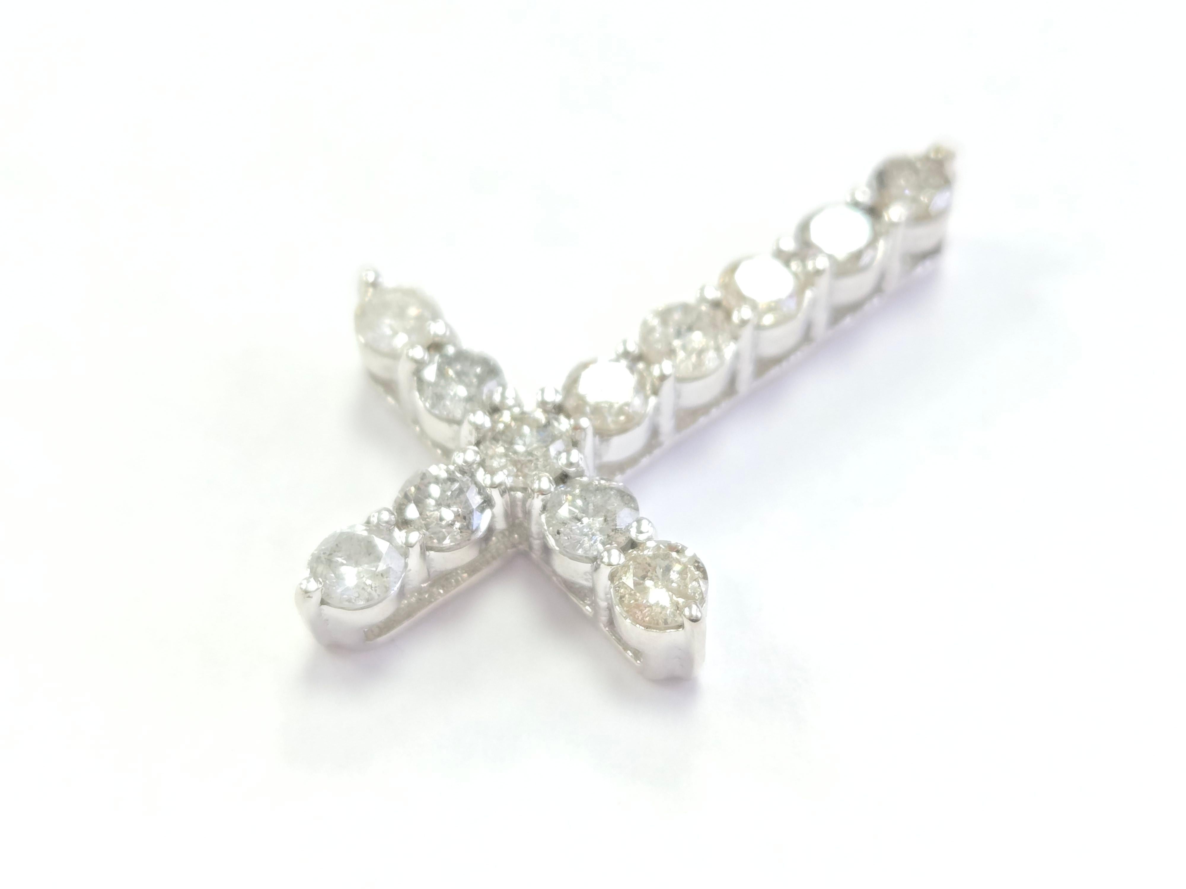 Women's or Men's 1.84 Carat Natural Diamond Cross Pendant 14 Karat White Gold