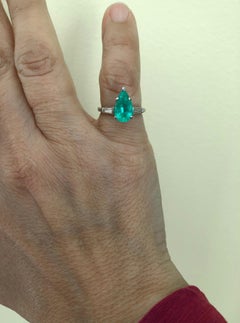 Antique Art-Deco Emerald Diamond Engagement Platinum Ring Pear Shape