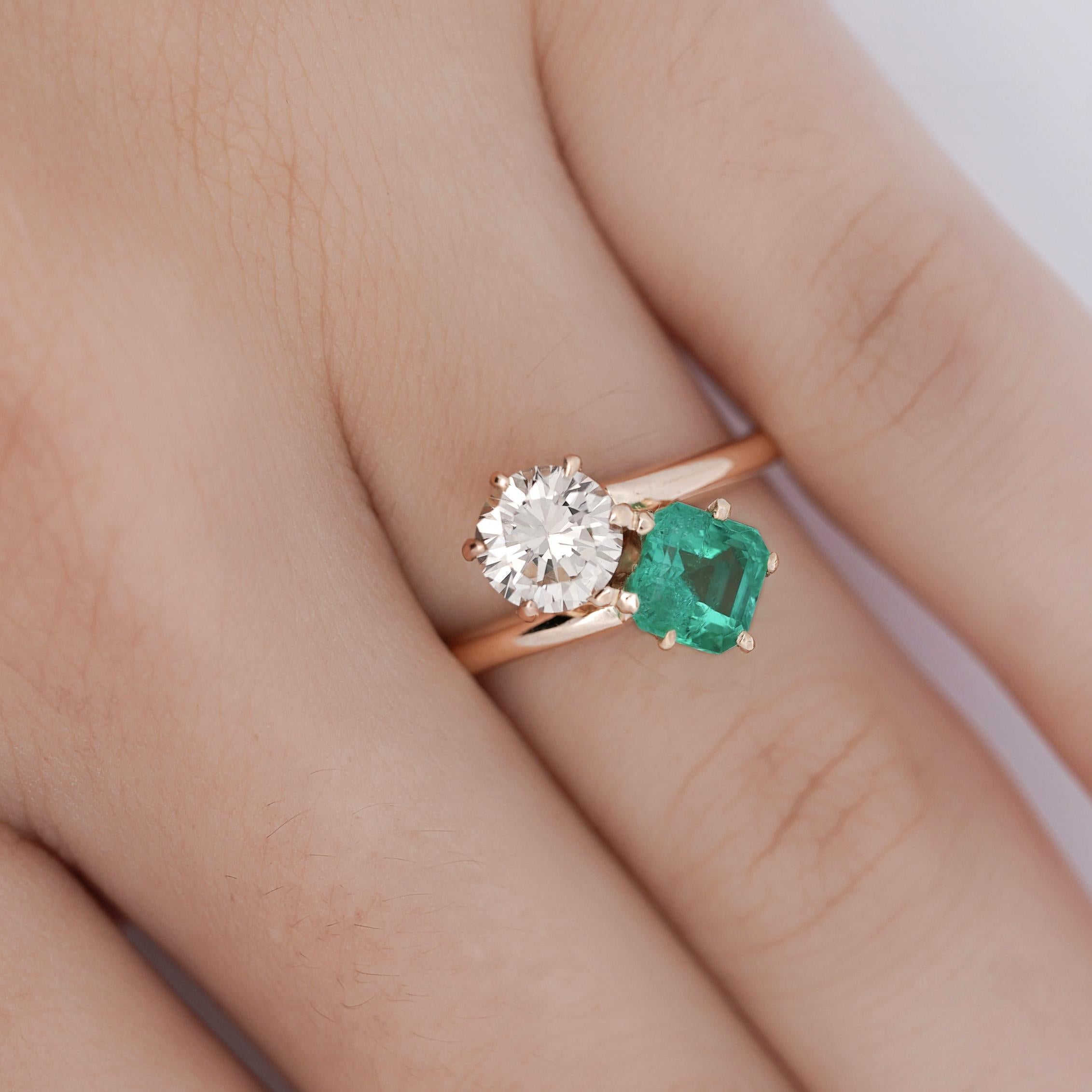 1.84 Carat Square Emerald & Round Diamond 18K Gold Toi et Moi Bypass Ring For Sale 1