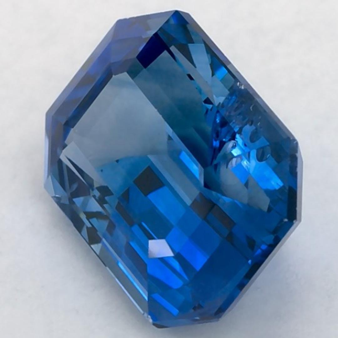 Taglio smeraldo 1.84 carati di zaffiro blu ottagonale sfuso in vendita