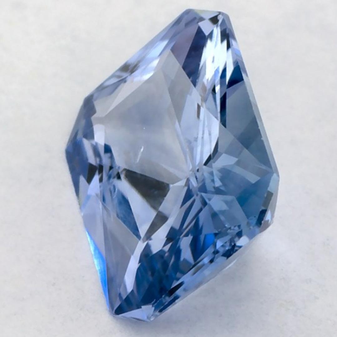 Donna 1.84 carati di zaffiro blu ottagonale sfuso in vendita