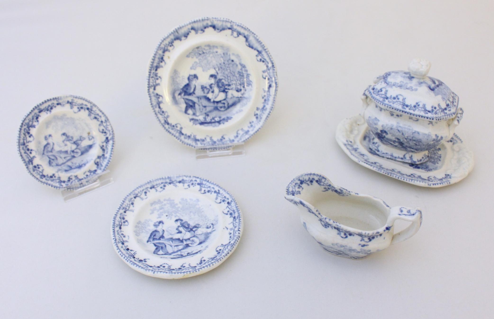 1840 Antikes Kindertafelservice - 5 Pieces (Viktorianisch) im Angebot