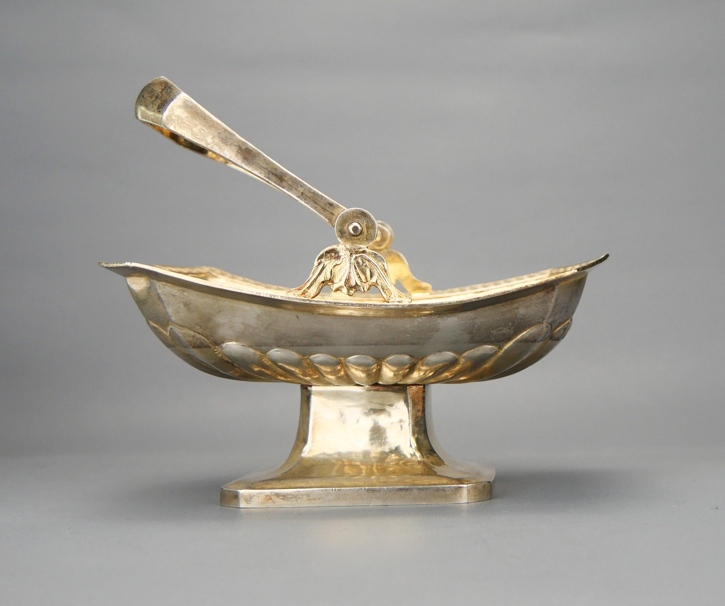 Stile impero 1840 Antico cestino russo portacaramelle in argento massiccio 84 / 140 gr in vendita