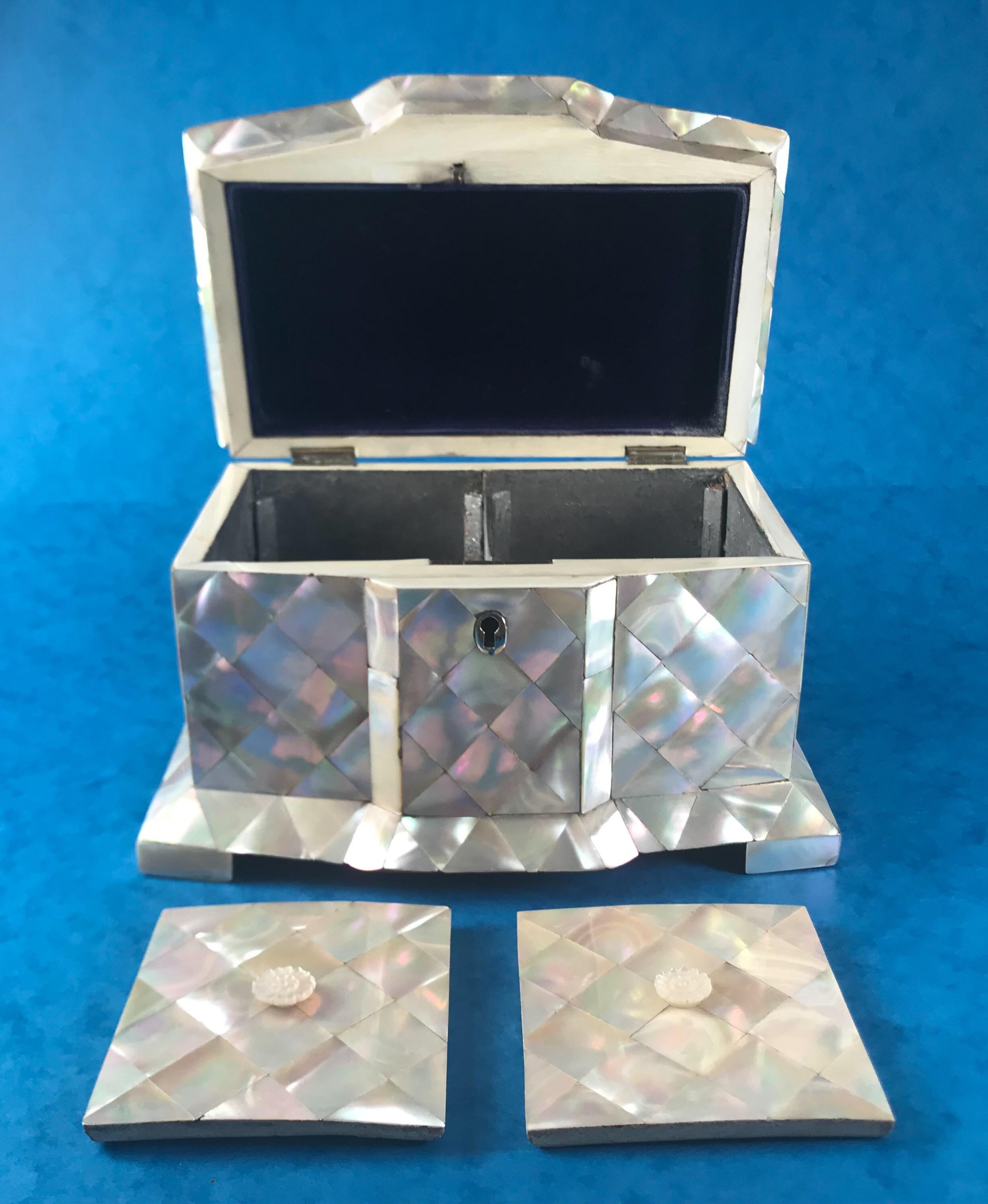 1840 Mother of pearl break front twin lidded tea caddy in superb condition For Sale 6
