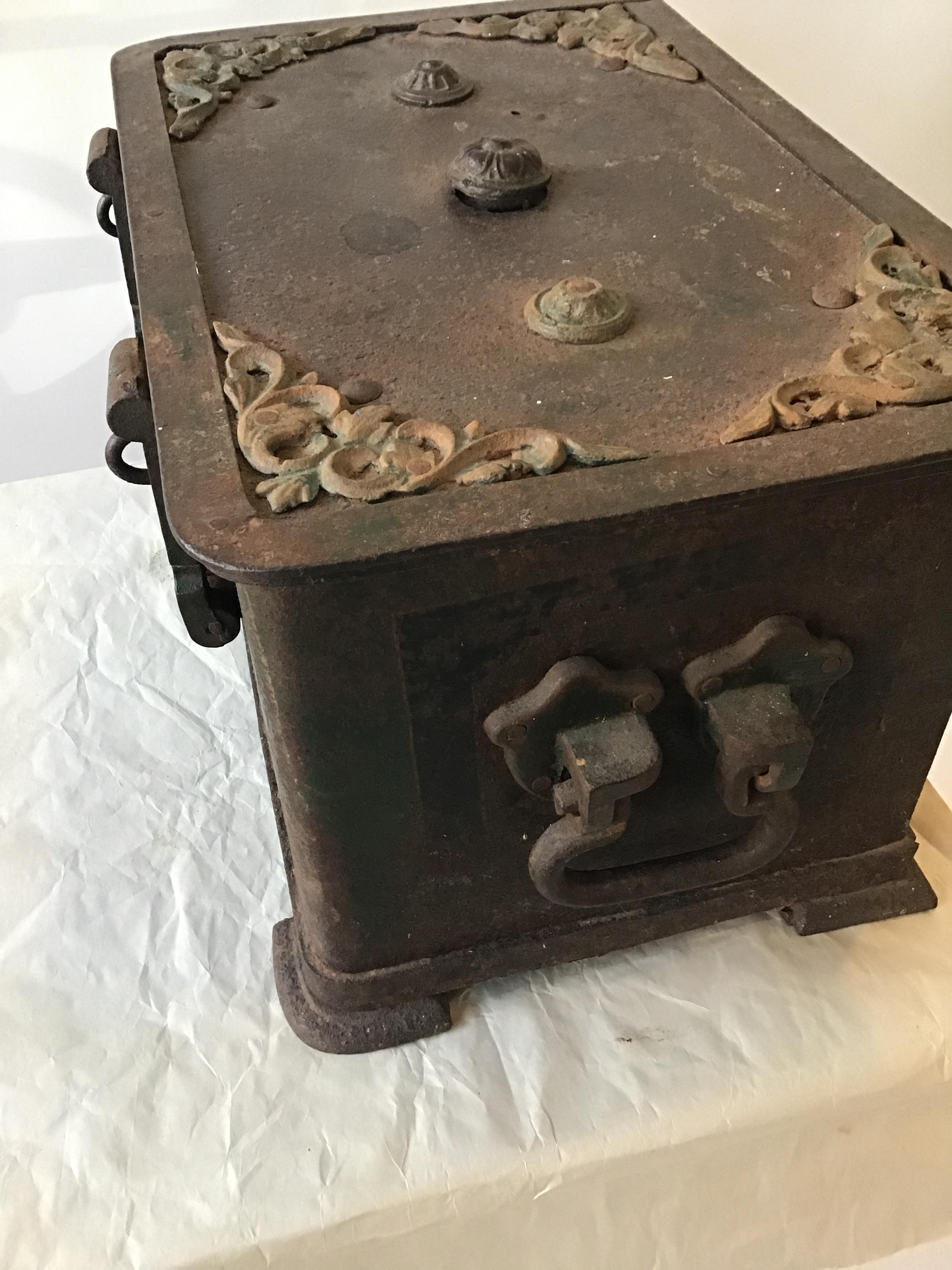 1840s Chinese Safe Box 3