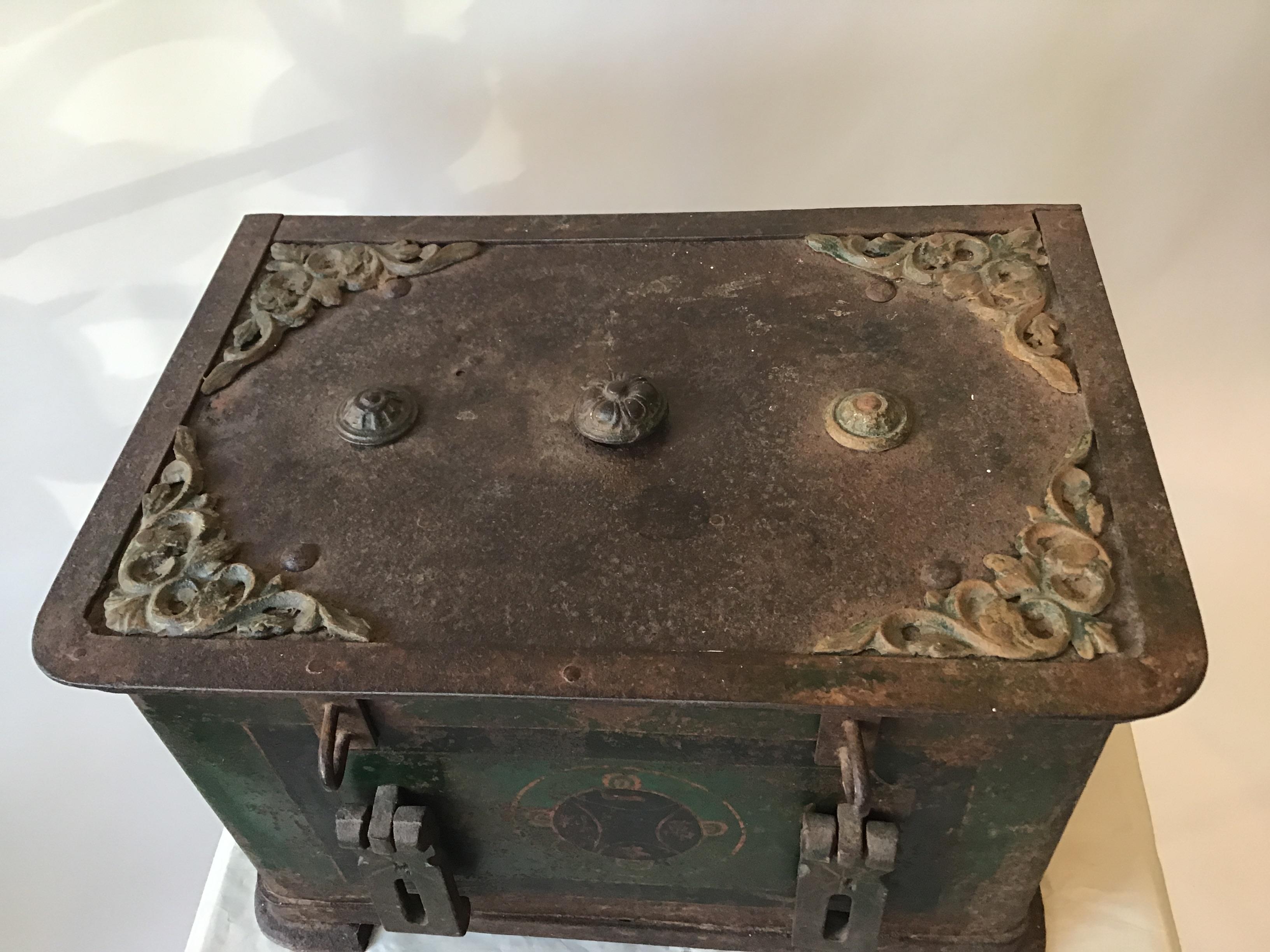 1840s Chinese Safe Box 5