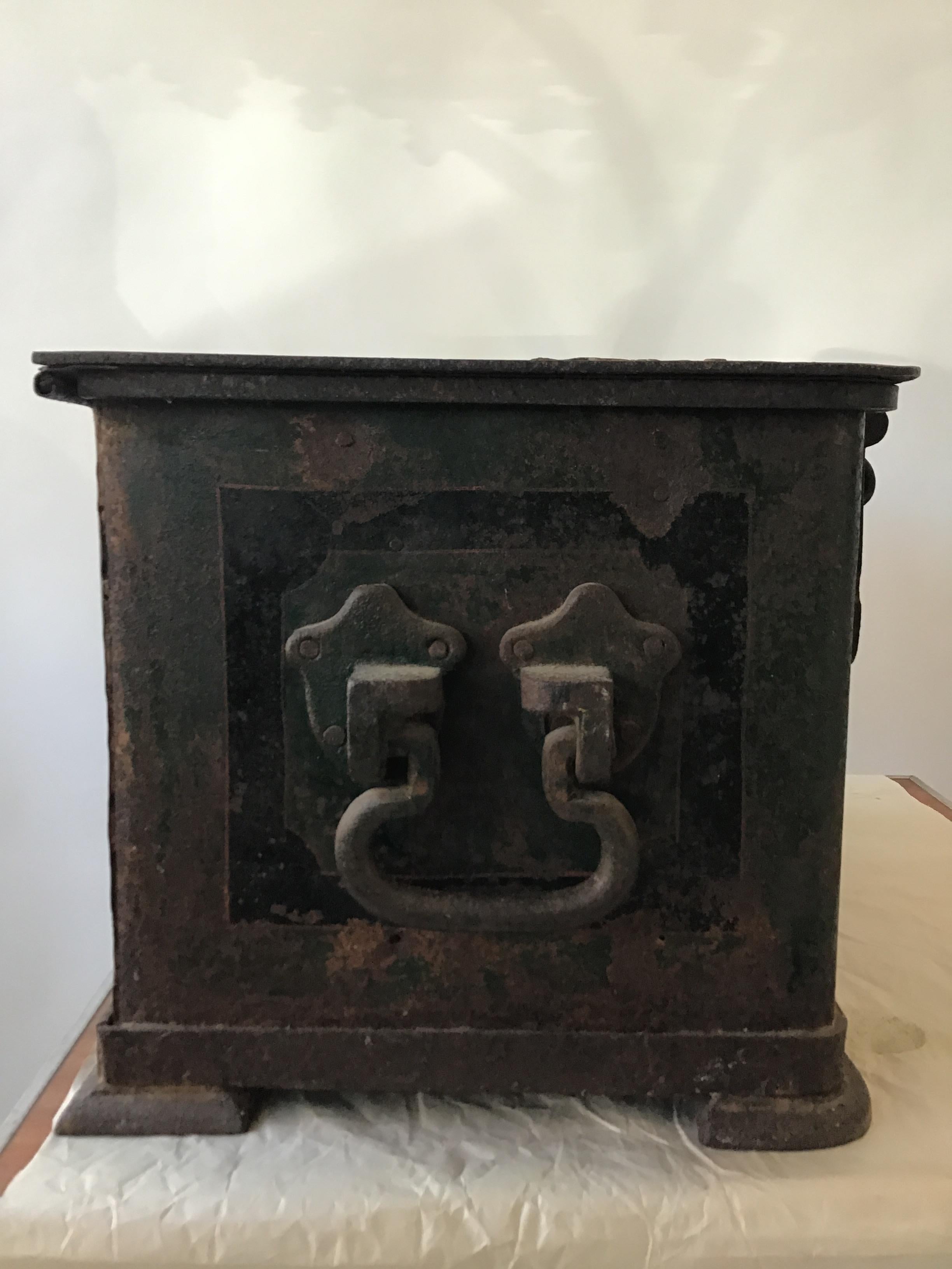 Mid-19th Century 1840s Chinese Safe Box