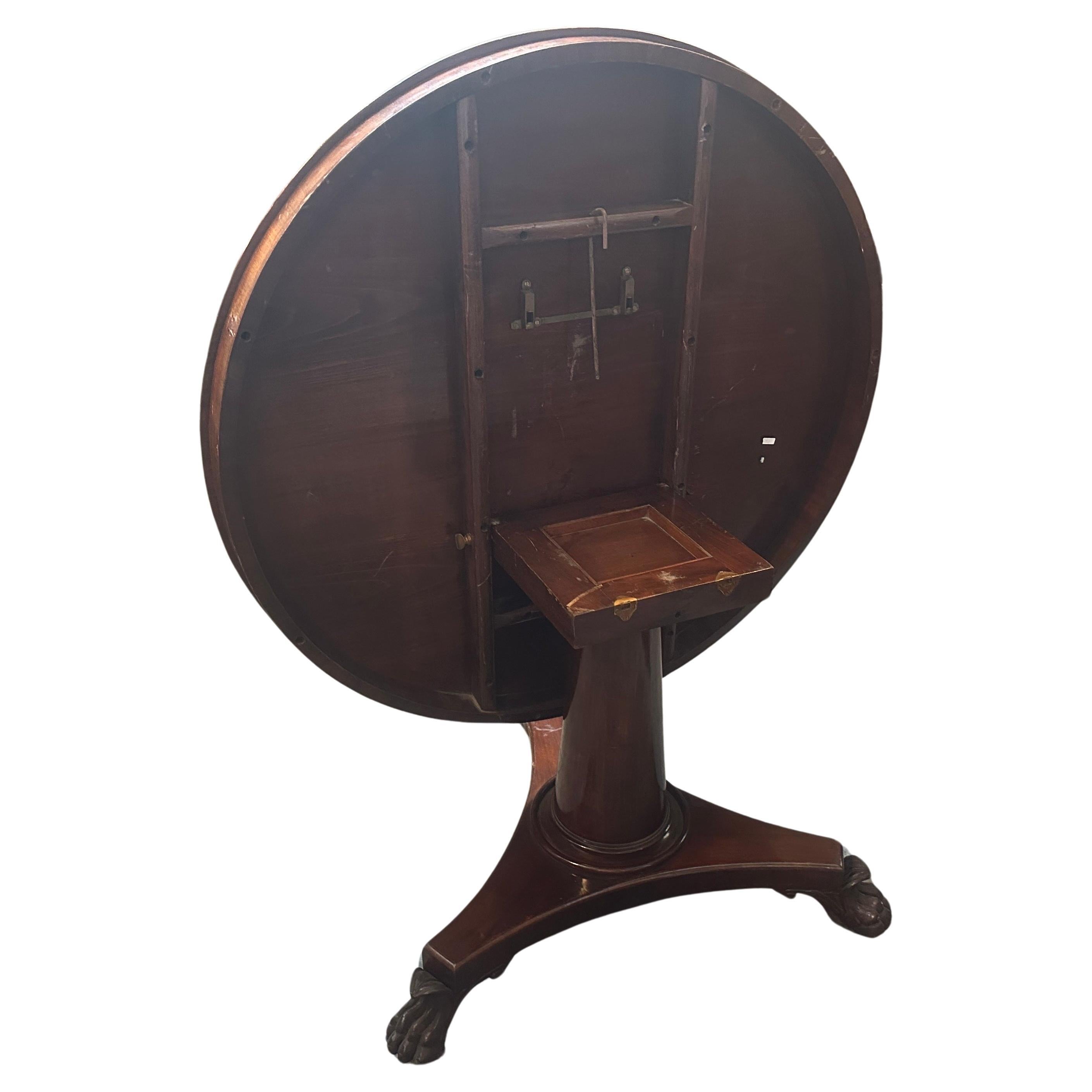 Hand-Carved 1840s Empire Veneered Mahogany Wood Sicilian Round Tilt-Top Table For Sale