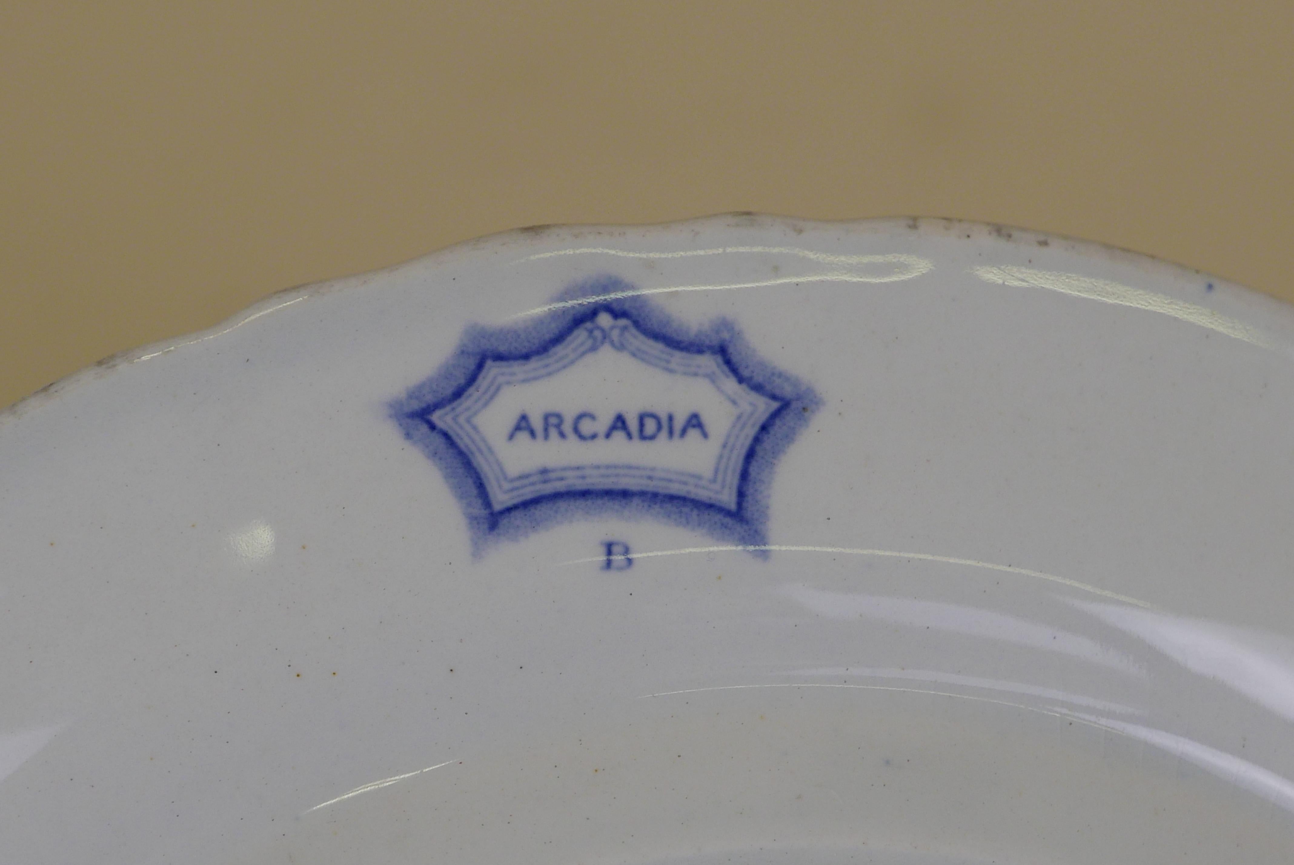 1840s English Blue and White Transfer Earthenware Arcadia Pattern Dinner Plate For Sale 1