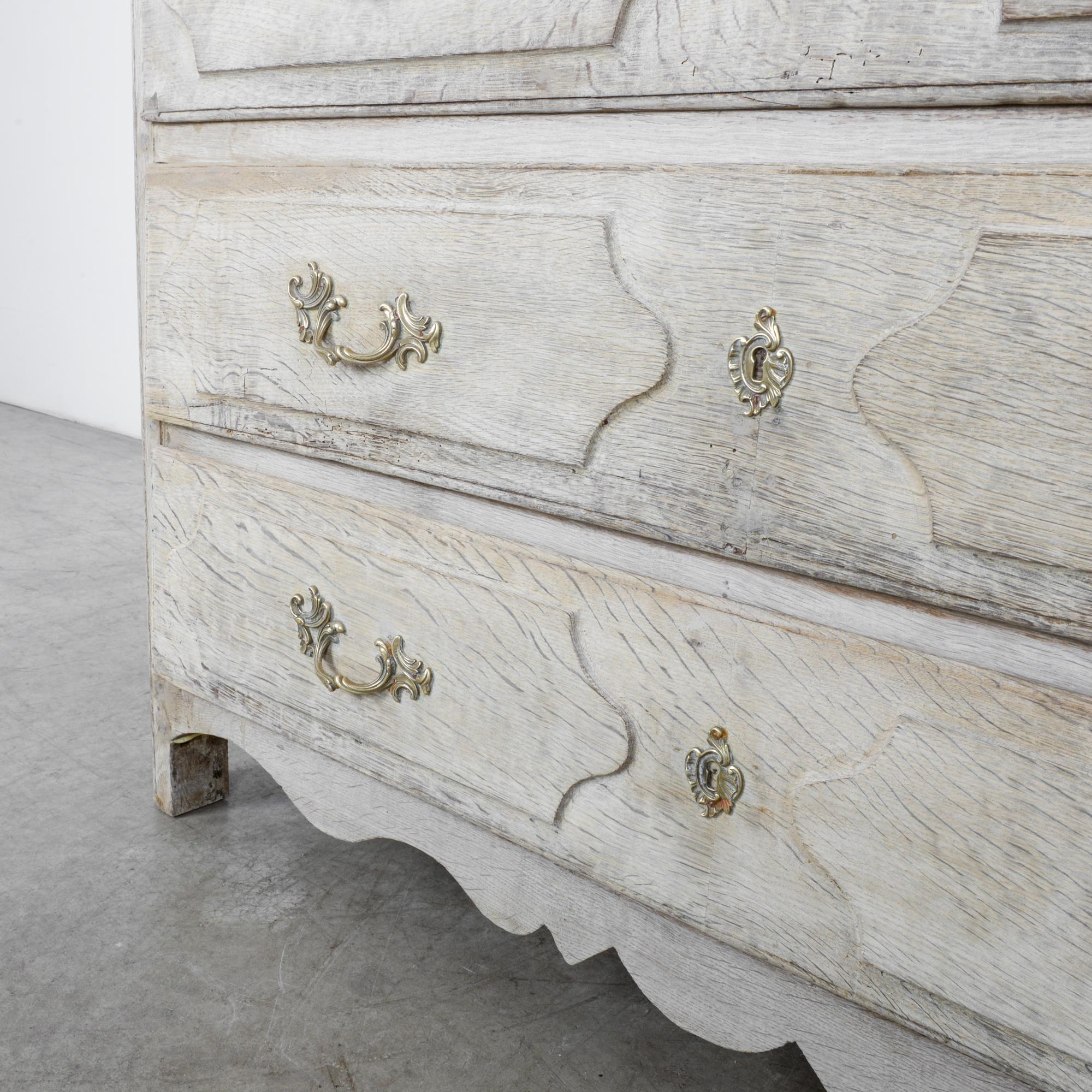 1840s French Bleached Oak Chest of Drawers 2