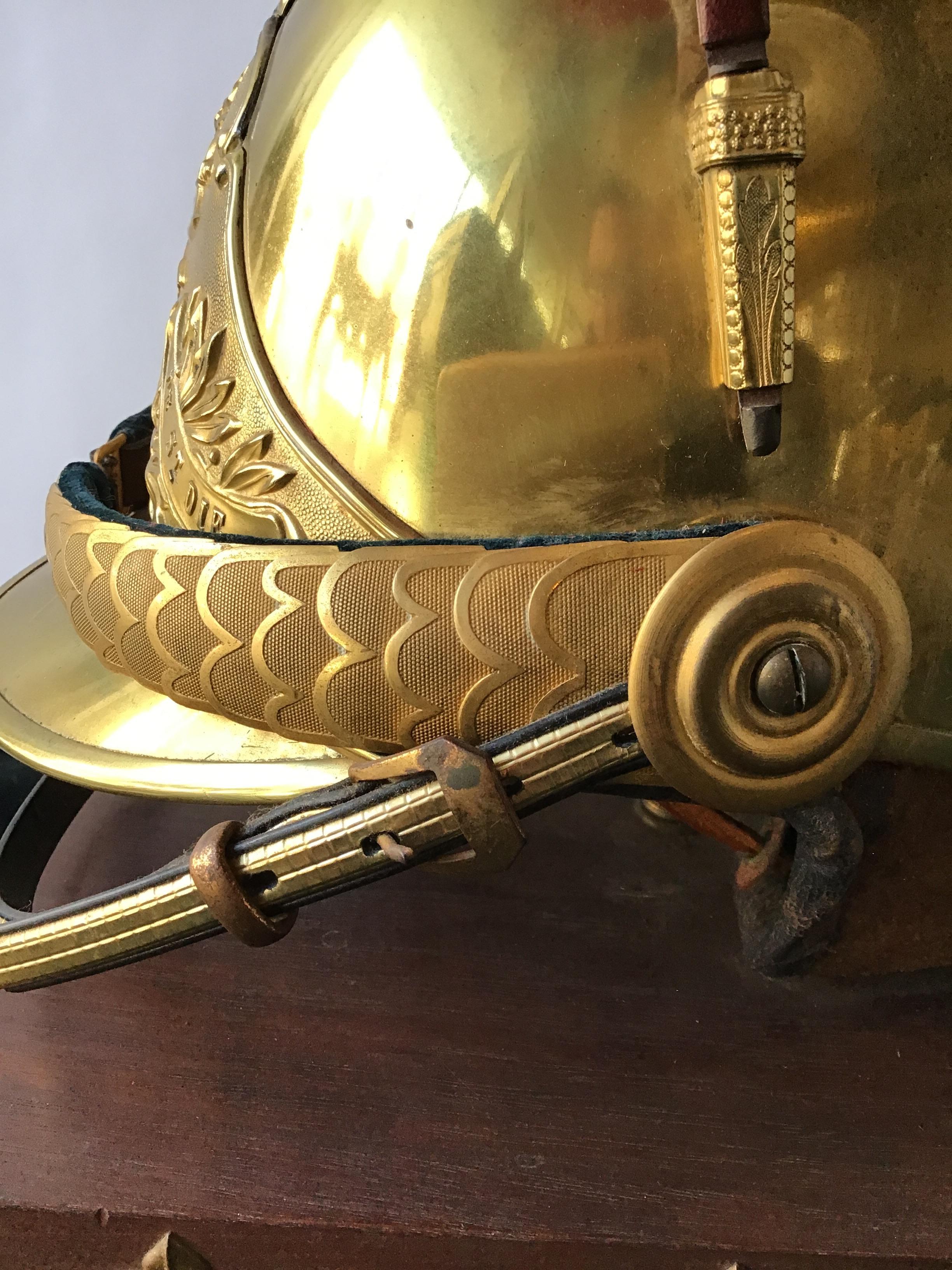 1840s French Fireman’s Helmet Lamp For Sale 3