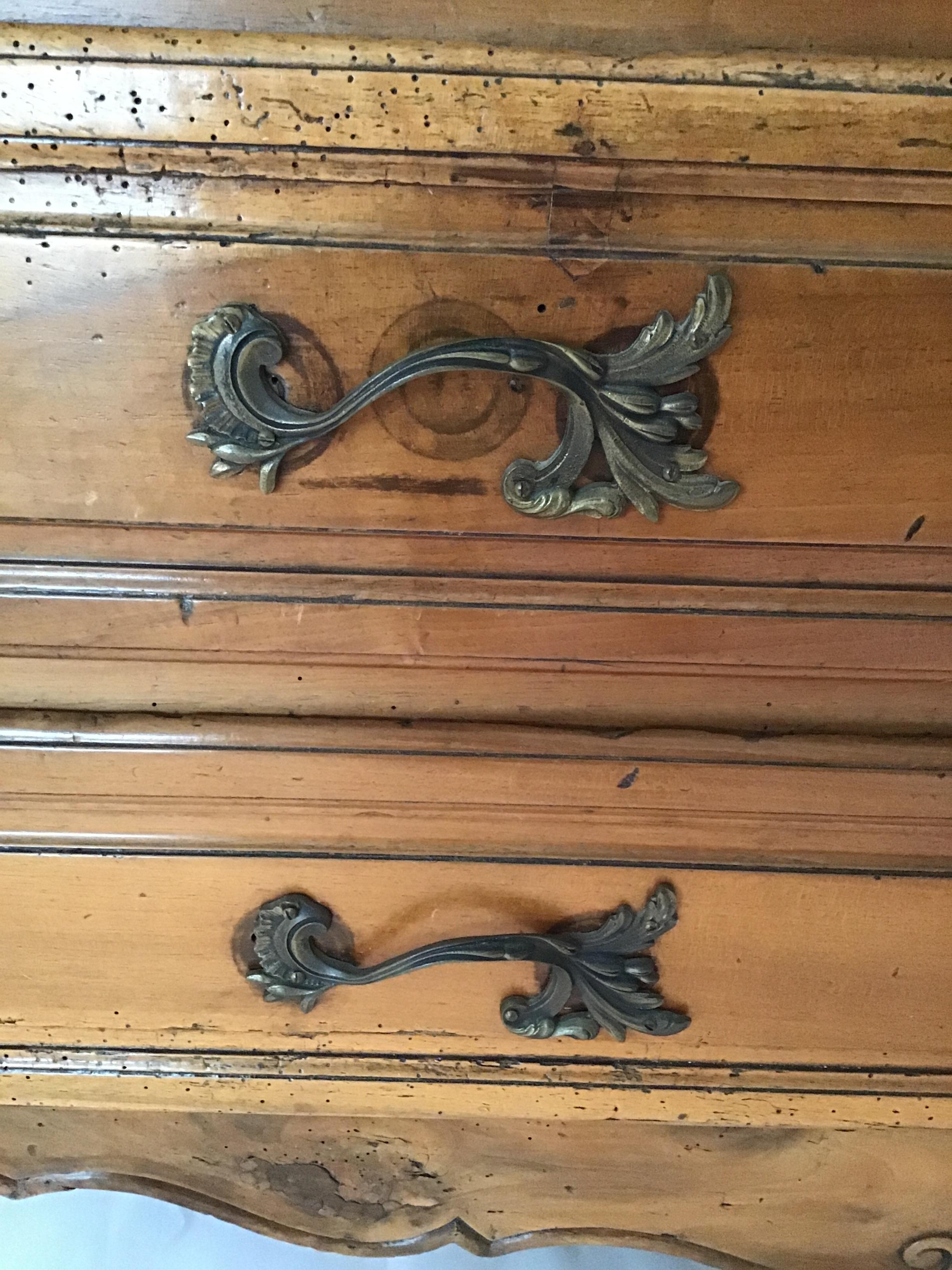 1840s French Provincial Louis XV Chest of Drawers For Sale 7