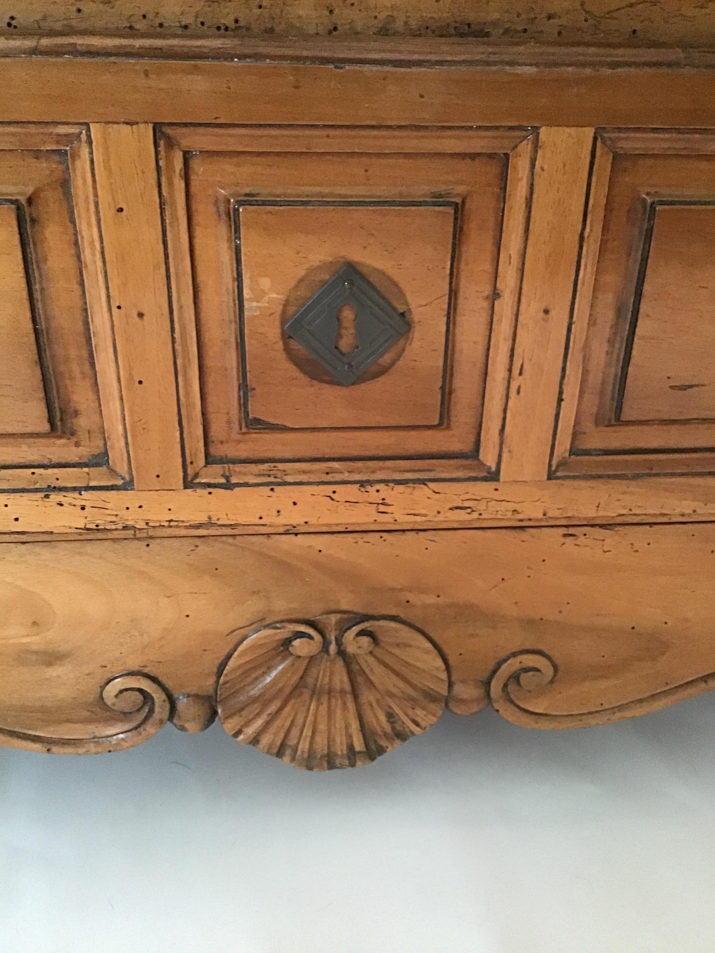 1840s French Provincial Louis XV Chest of Drawers For Sale 9