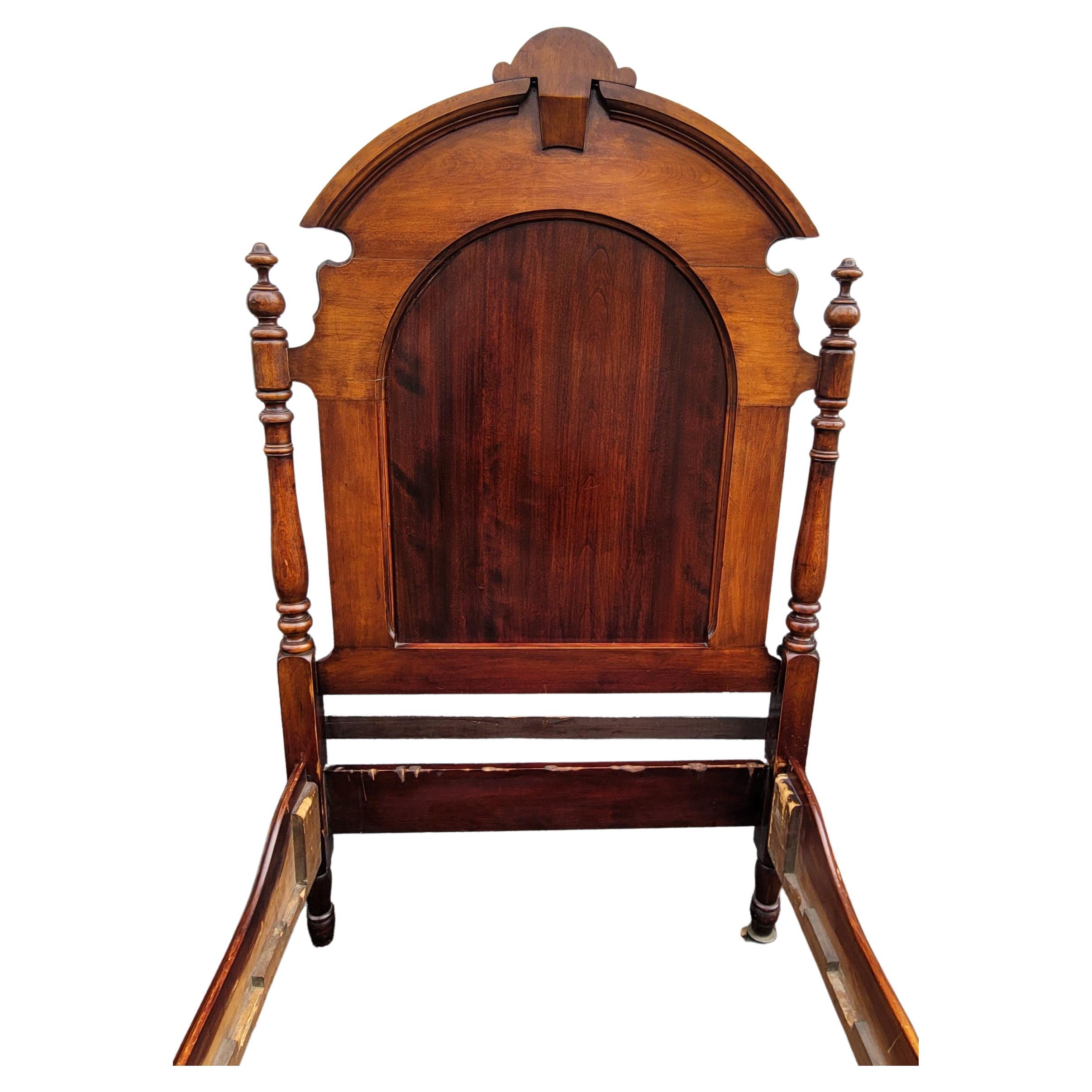 1840s Victorian Mahogany High Back Twin Bedsteads, a Pair For Sale 1