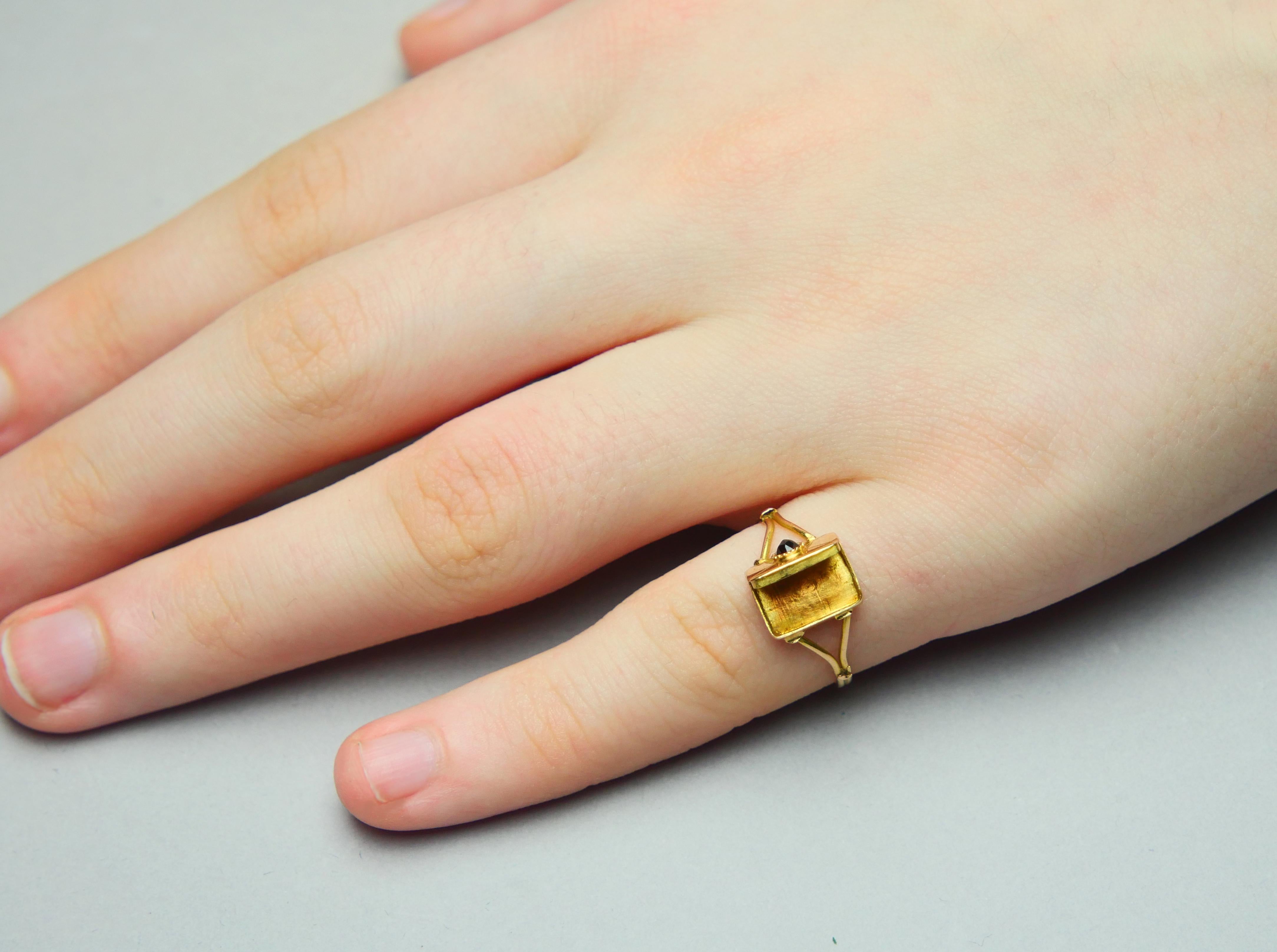 1841 Antique Poison Ring Garnet solid 18K Gold Ø 6.75 US / 1.4 gr 6