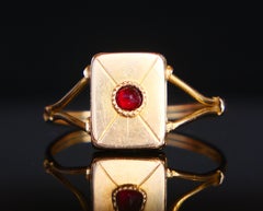 1841 Antique Poison Ring Garnet solid 18K Gold Ø 6.75 US / 1.4 gr