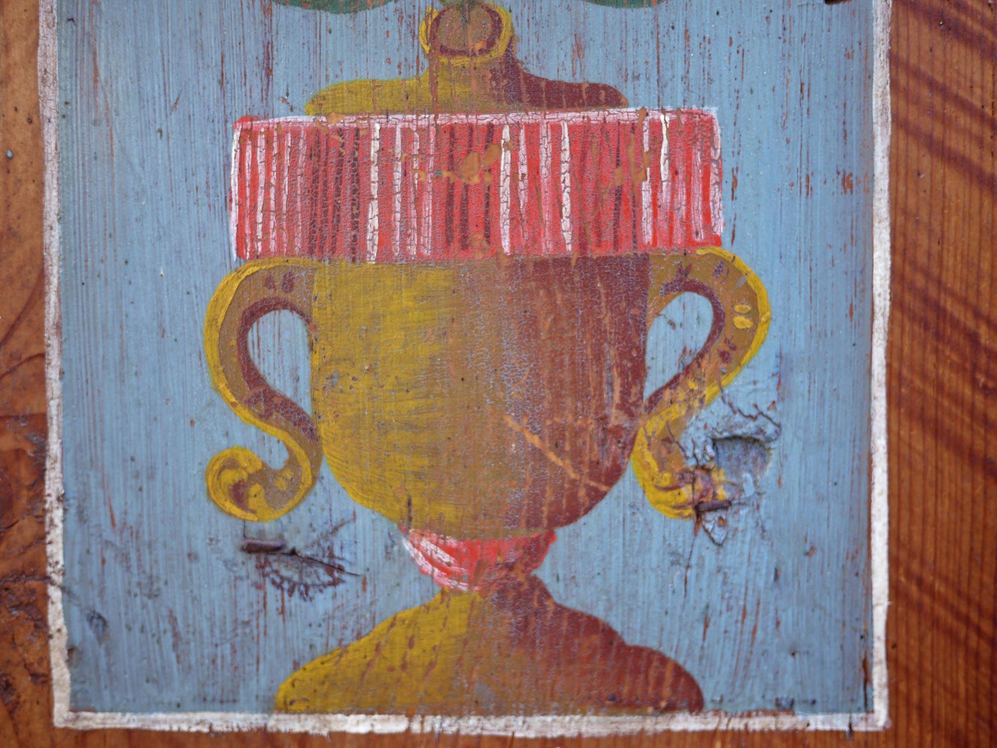 1841 Armoire peinte à motifs floraux bleus - Alpes européennes en vente 10