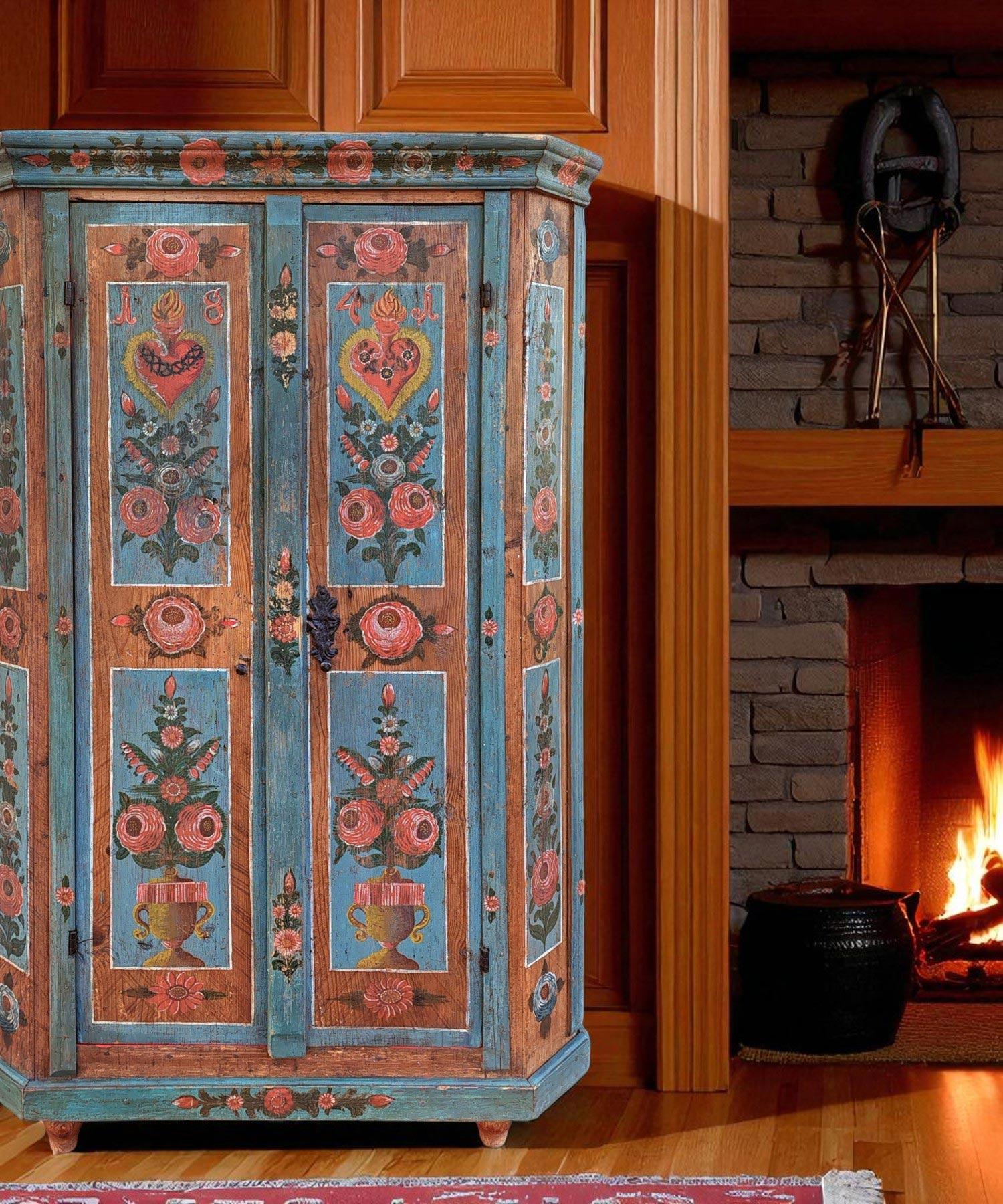German 1841 Armoire peinte à motifs floraux bleus - Alpes européennes en vente