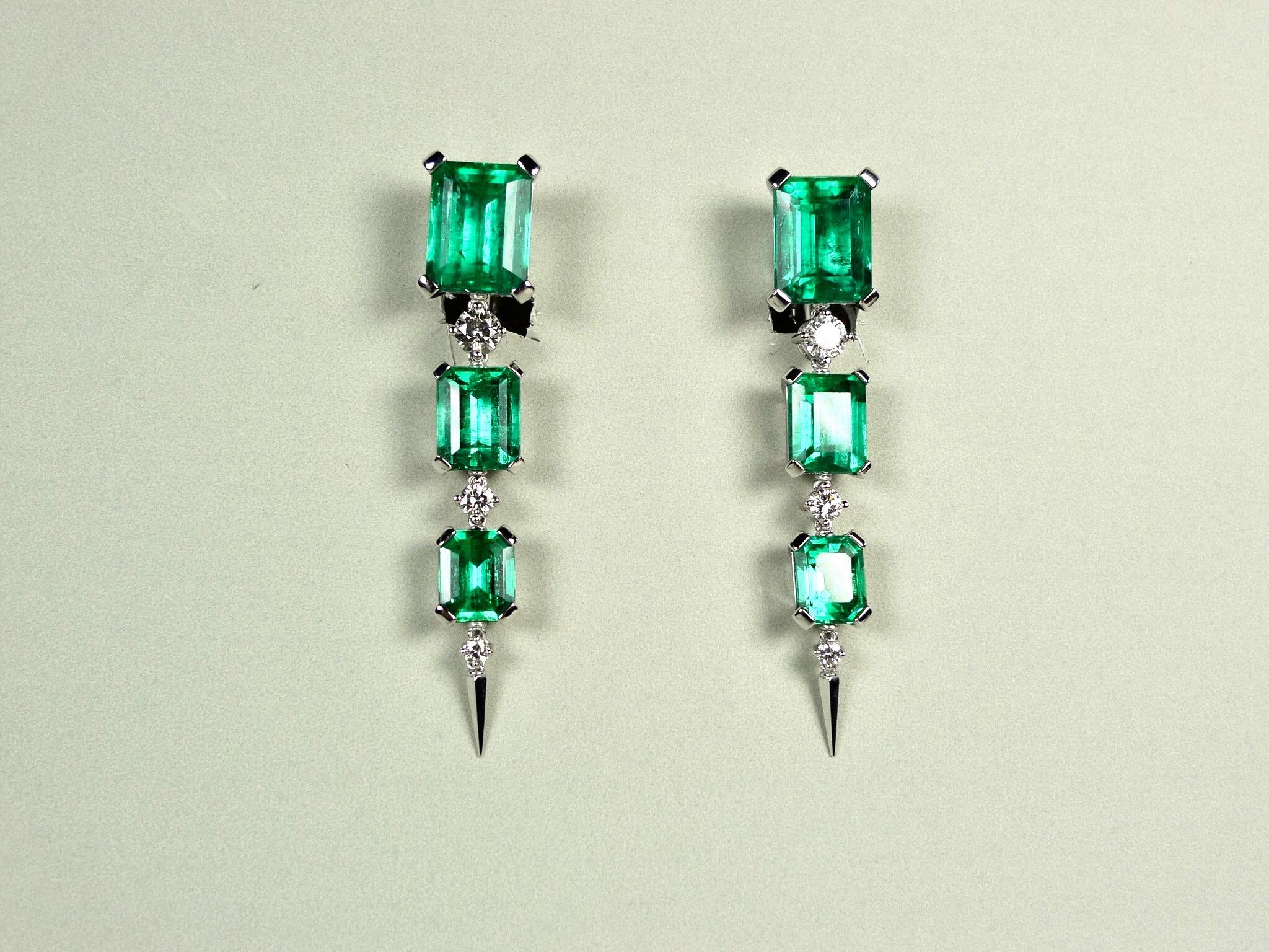 Women's 18.41 Carat Natural Colombian Emerald White Gold Diamond Earrings For Sale