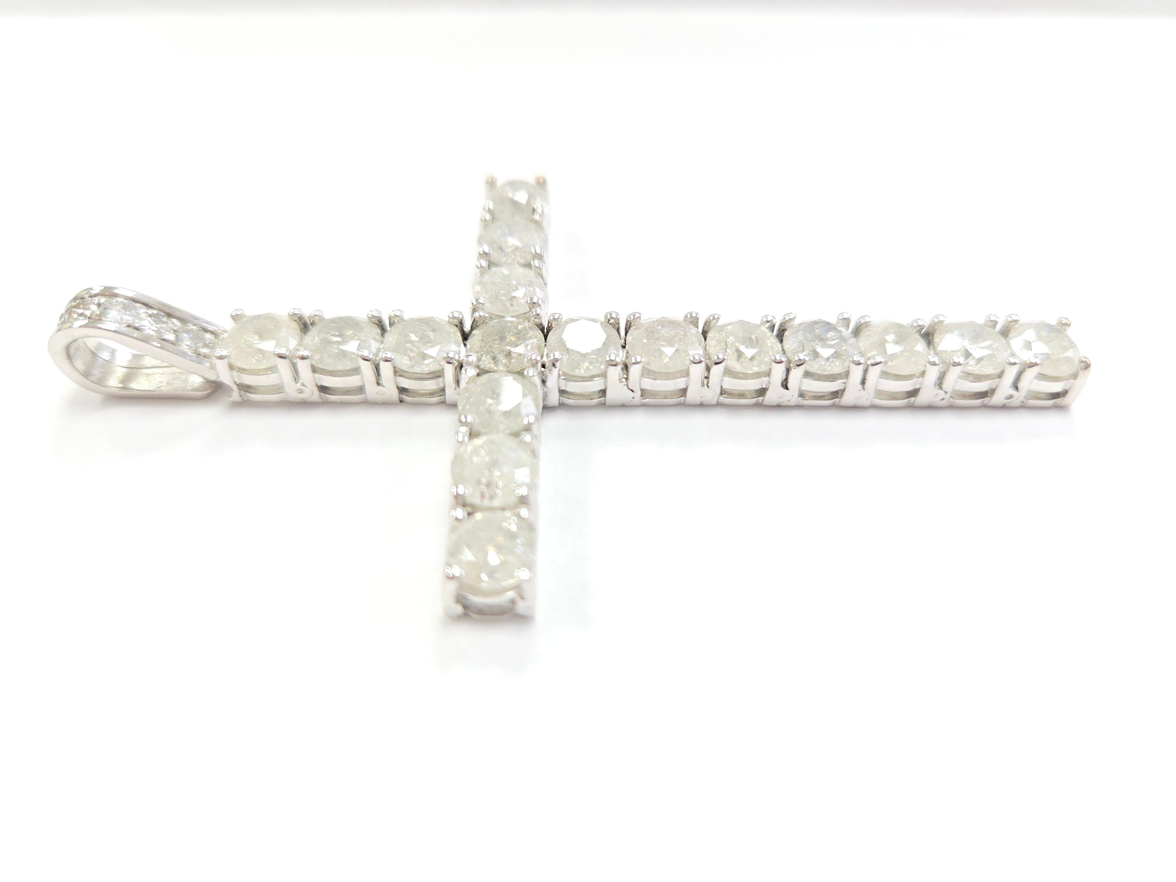 18,42 Karat natürlicher Diamant LARGE Kreuzanhänger 14 Karat Weißgold für Damen oder Herren