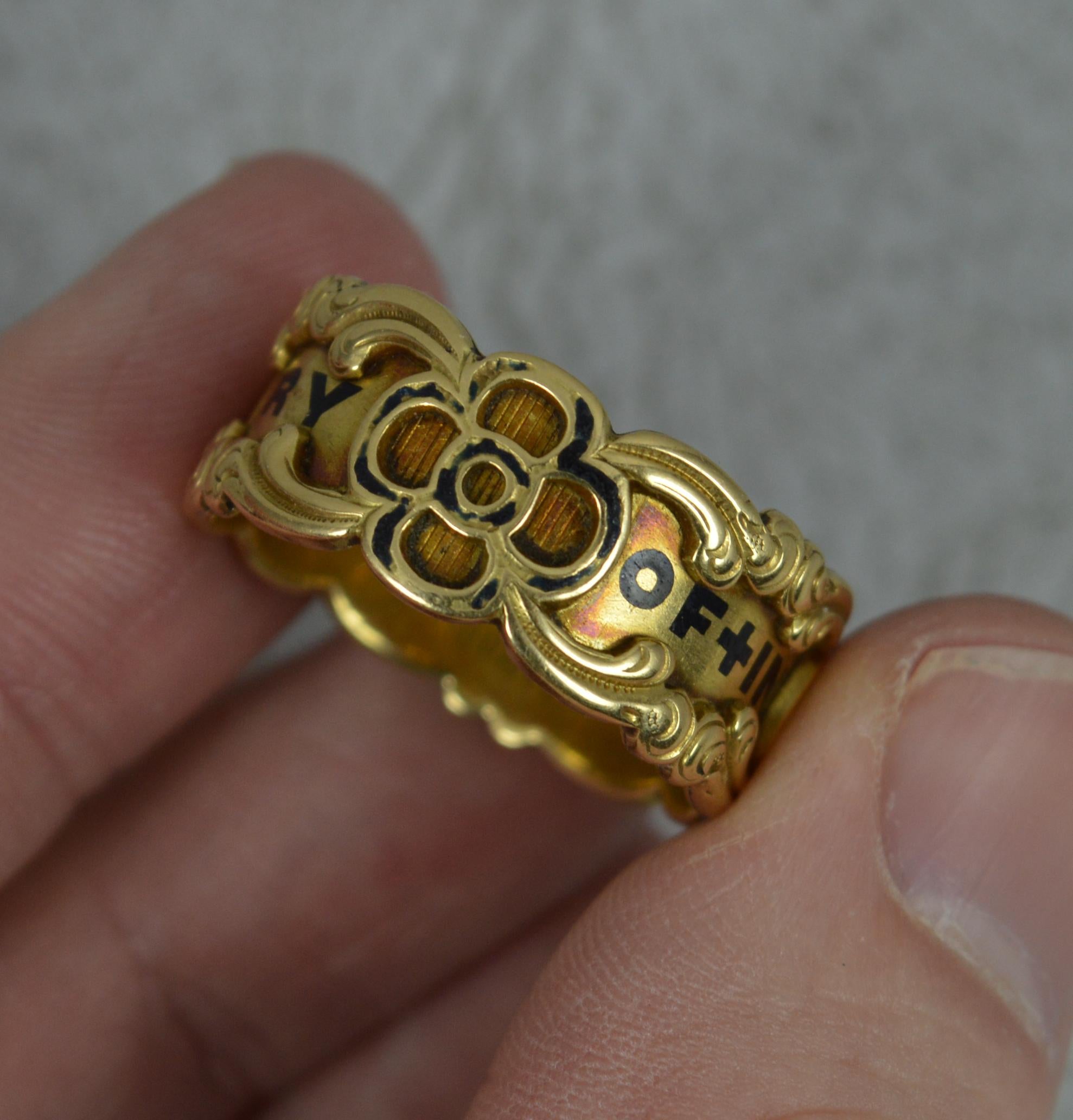 1842 Victorian 18 Carat Gold Enamel In Memory of Mourning Band Ring For Sale 4