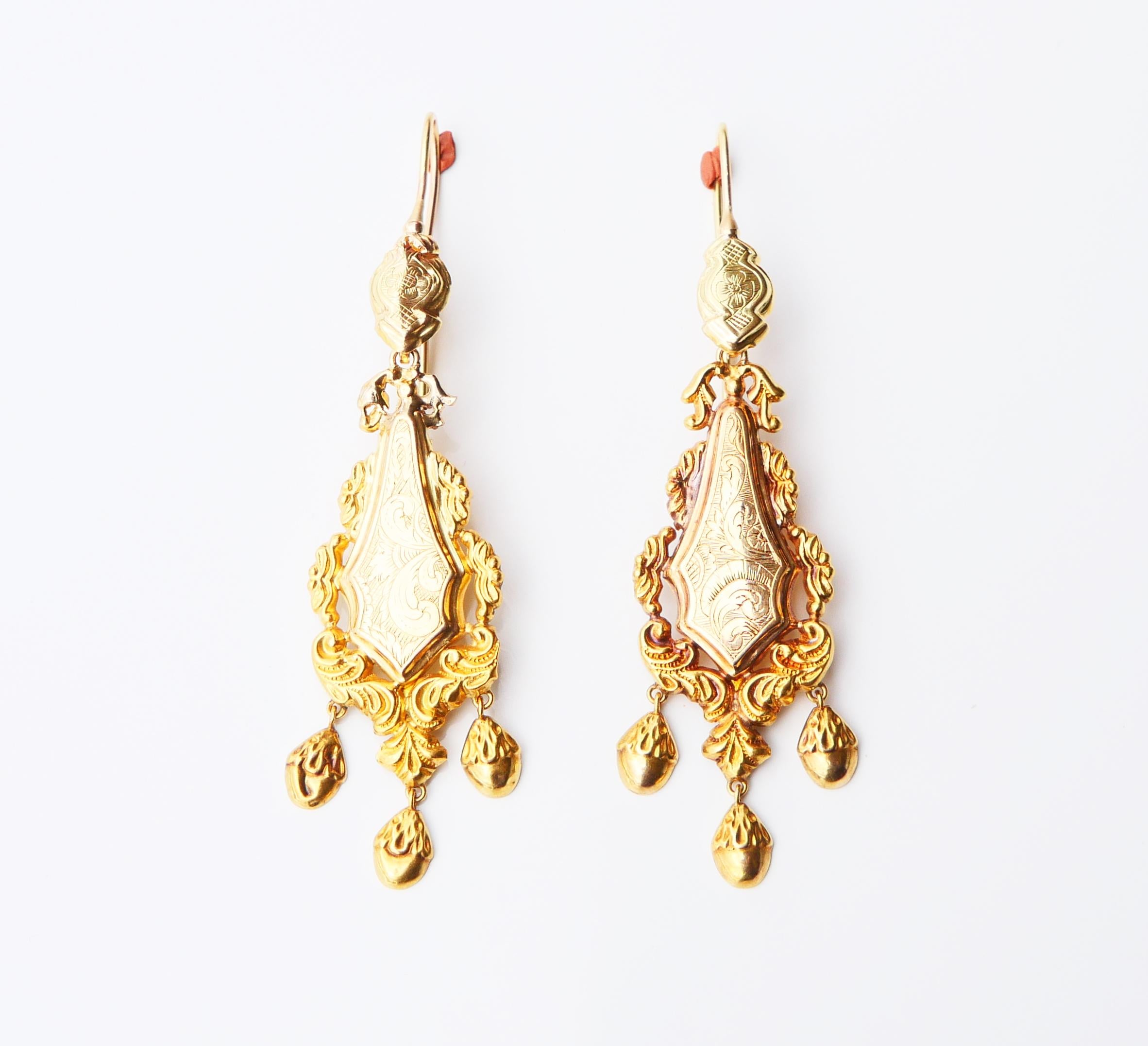1845 Nordic earrings solid 18K Yellow Gold / 7.3 gr For Sale