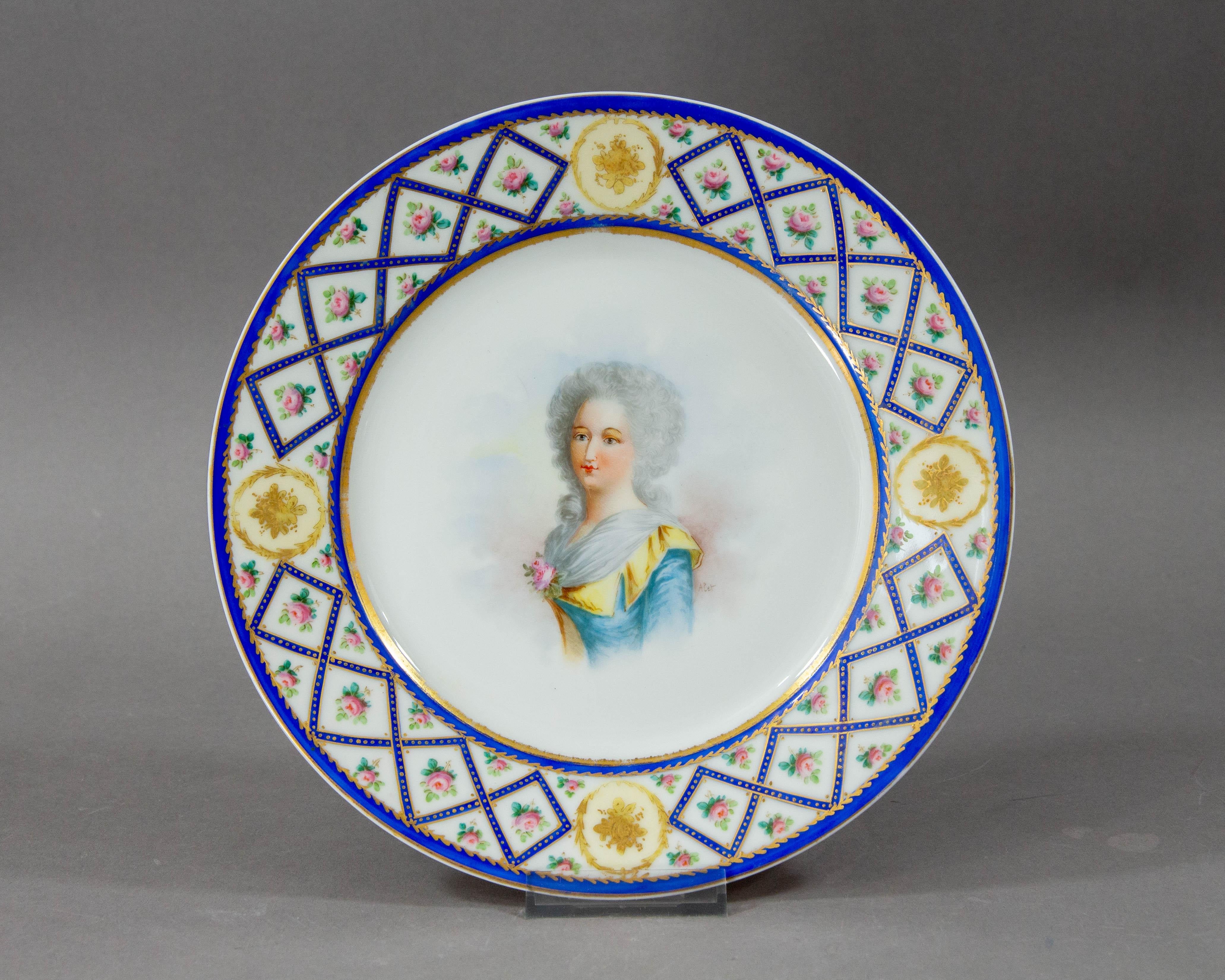 Neoclassical 1846 Sèvres Set of 8 Portrait Plates For Sale