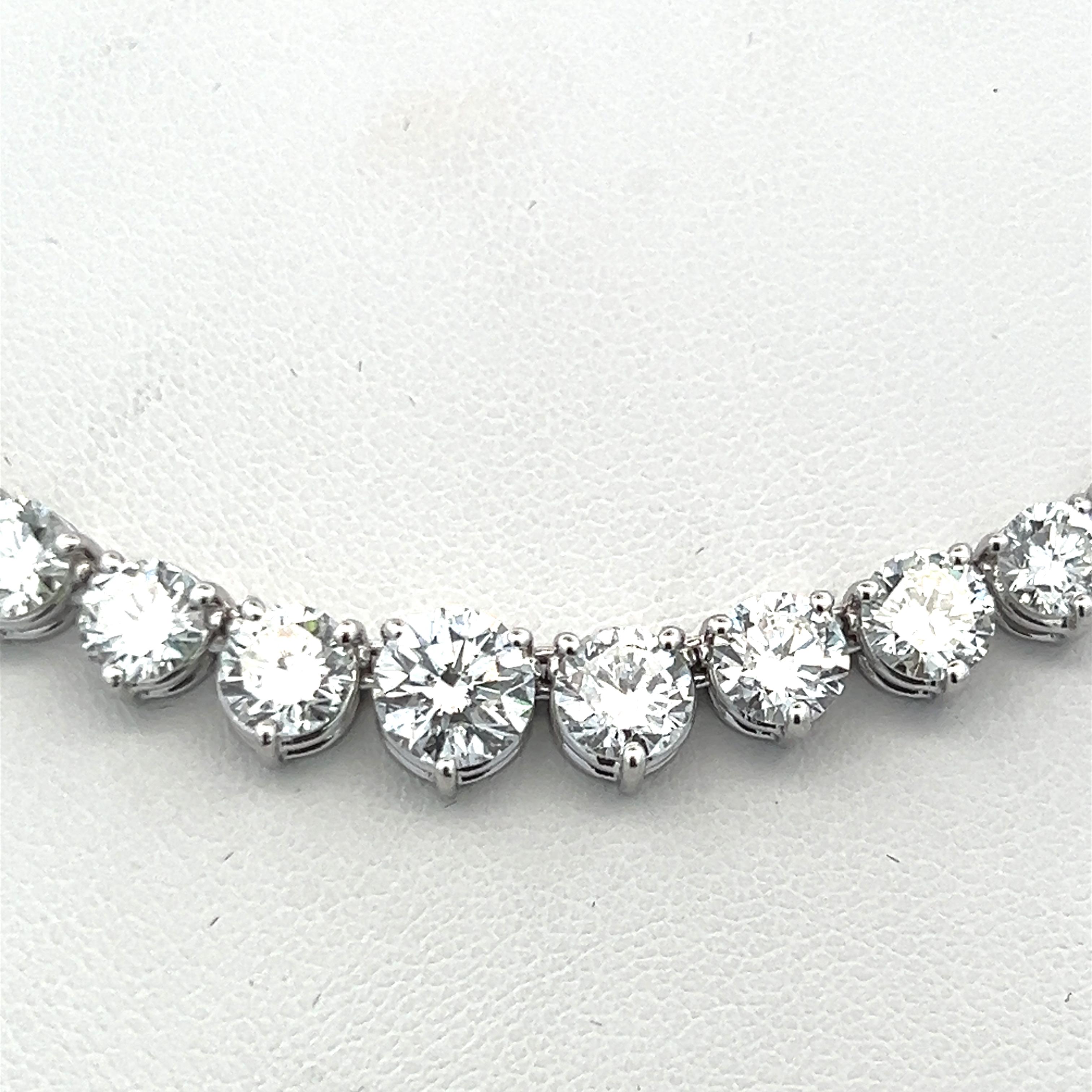 18.47 Carat Round Brilliant Diamond 18 Karat White Gold Riviera Tennis Necklace For Sale 7