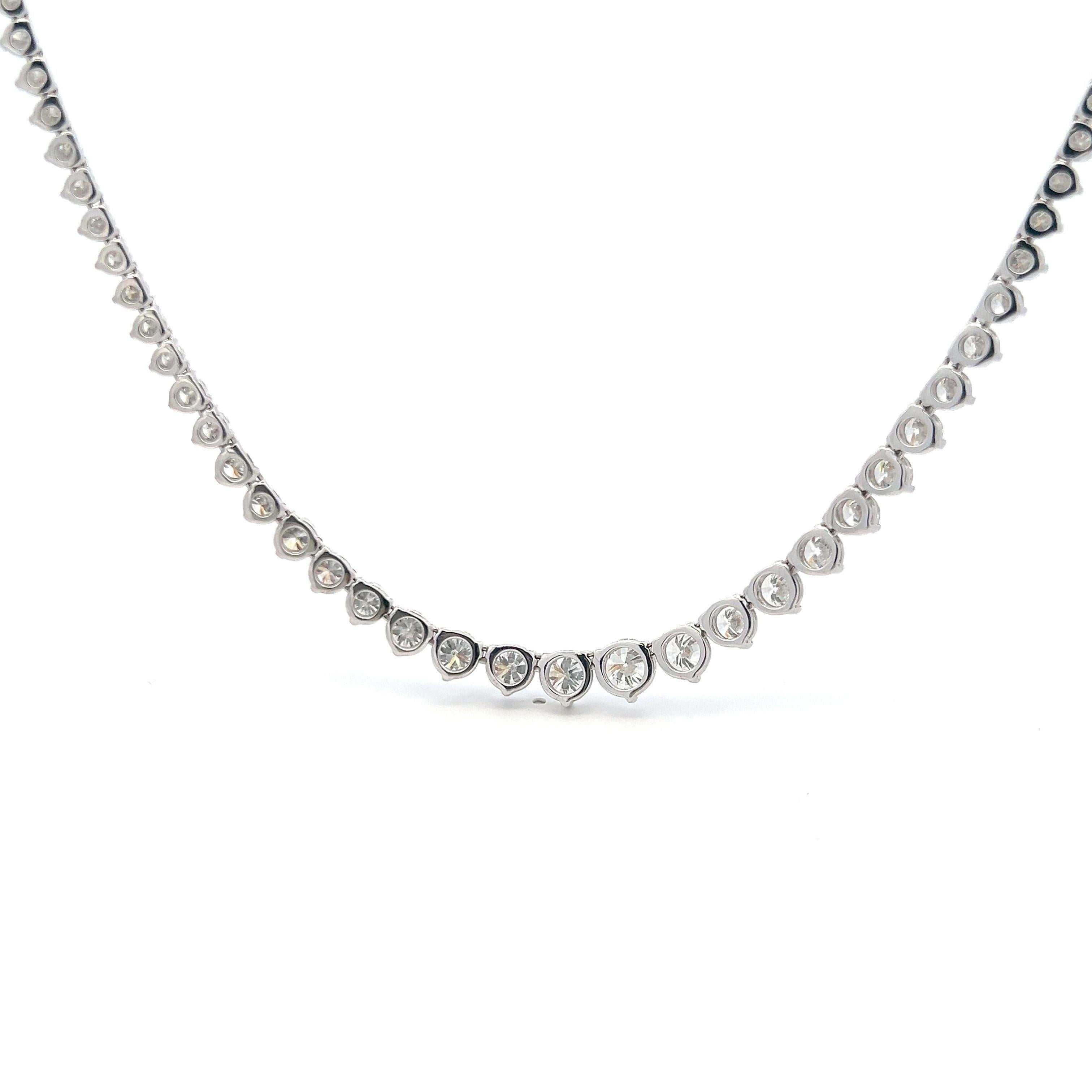 18.47 Carat Round Brilliant Diamond 18 Karat White Gold Riviera Tennis Necklace For Sale 1