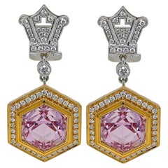 18,47 Orecchini con kunzite e diamanti rotondi in oro giallo e bianco