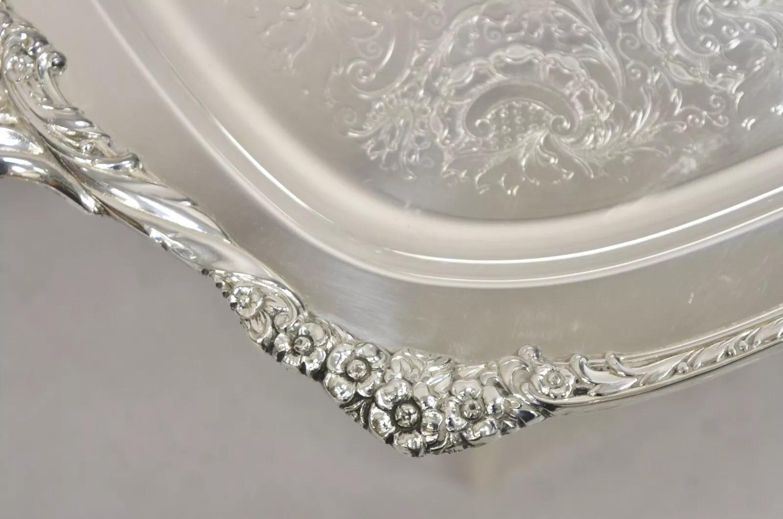 1847 Rogers Bros. Heritage 9493 Bandeja grande con bandeja de servir bañada en plata siglo XX en venta