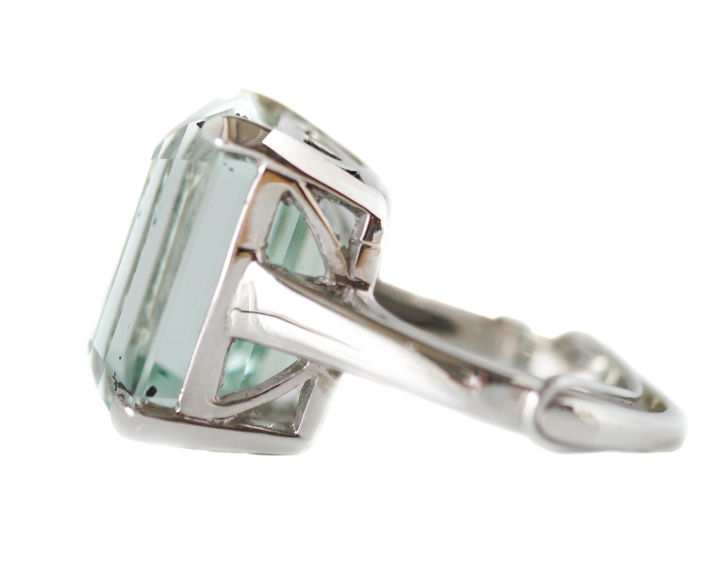 Emerald Cut 18.48 Carat Aquamarine 14 Karat White Gold Ring
