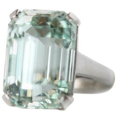 18.48 Carat Aquamarine 14 Karat White Gold Ring
