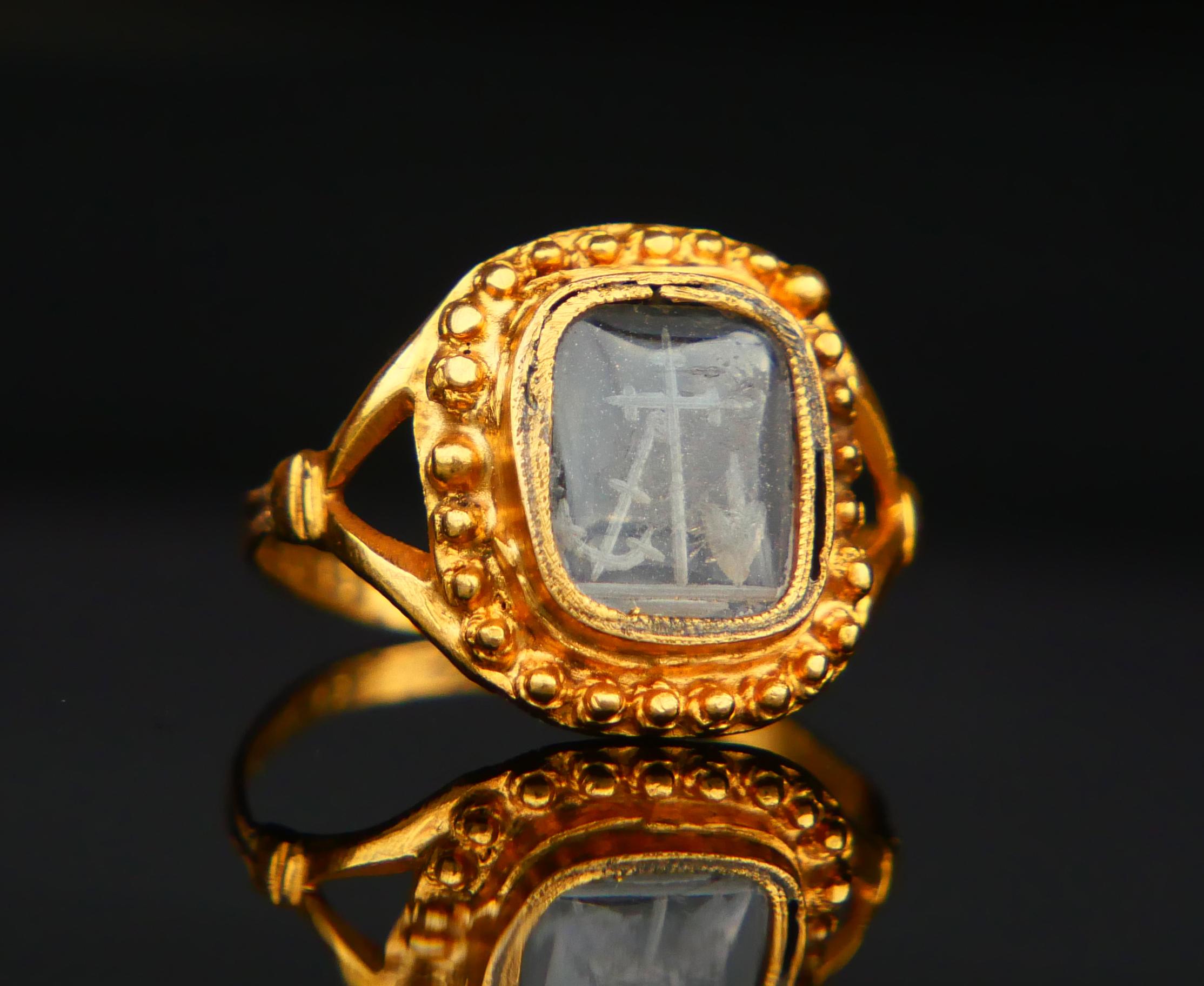 Renaissance Revival 1848 Ring Signet Intaglio Faith Love Hope Glass 18K Gold US4.5 / 2.35 gr For Sale