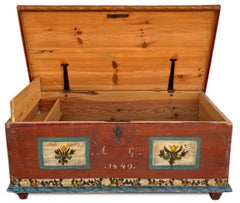 1849 Coffre à couvertures alpin peint à motifs floraux rouges