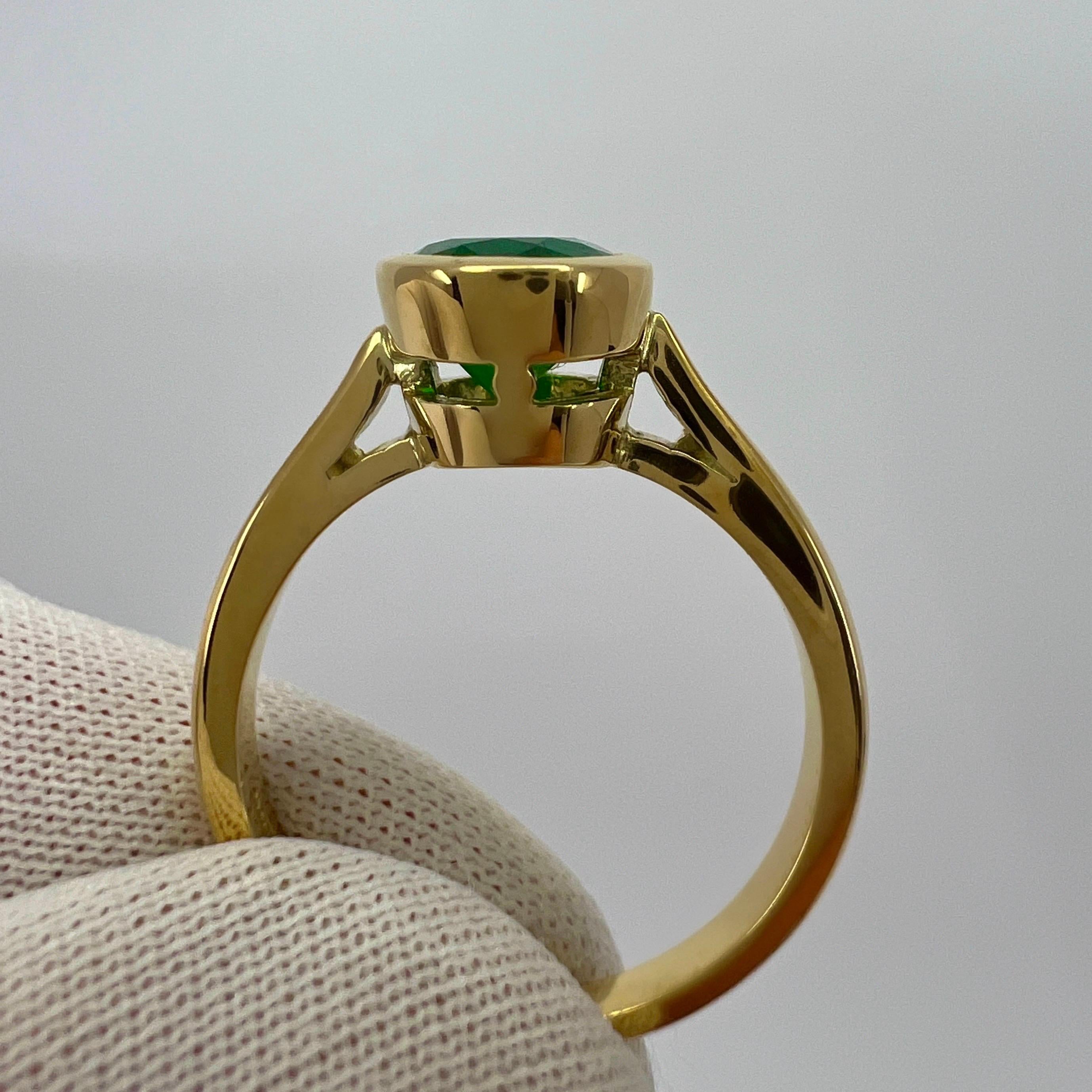 1.84ct Deep Green Emerald Oval Cut 18k Yellow Gold Rubover Bezel Solitaire Ring 4