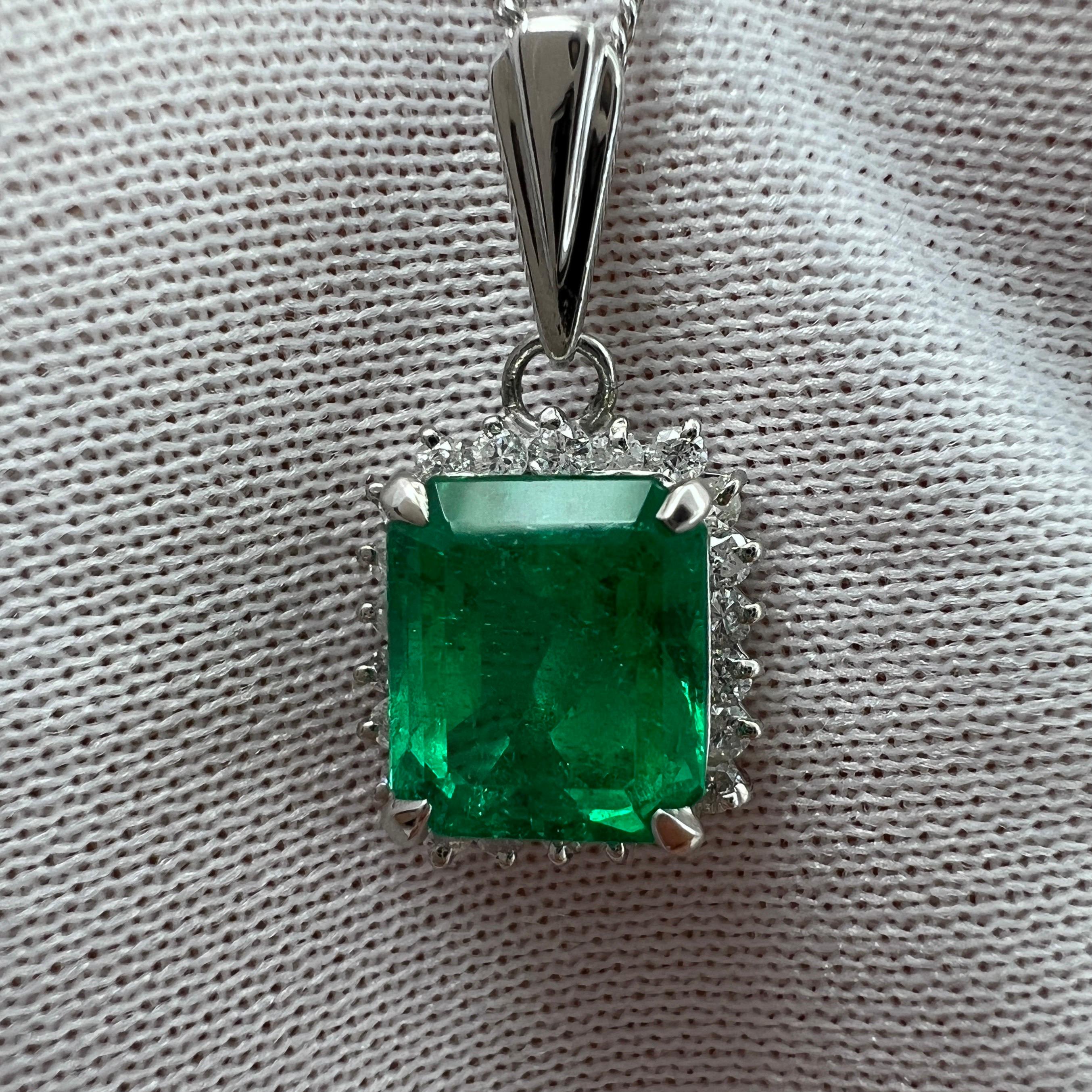 Women's or Men's 1.84ct Vivid Green Colombian Emerald and Diamond Platinum Halo Pendant Necklace