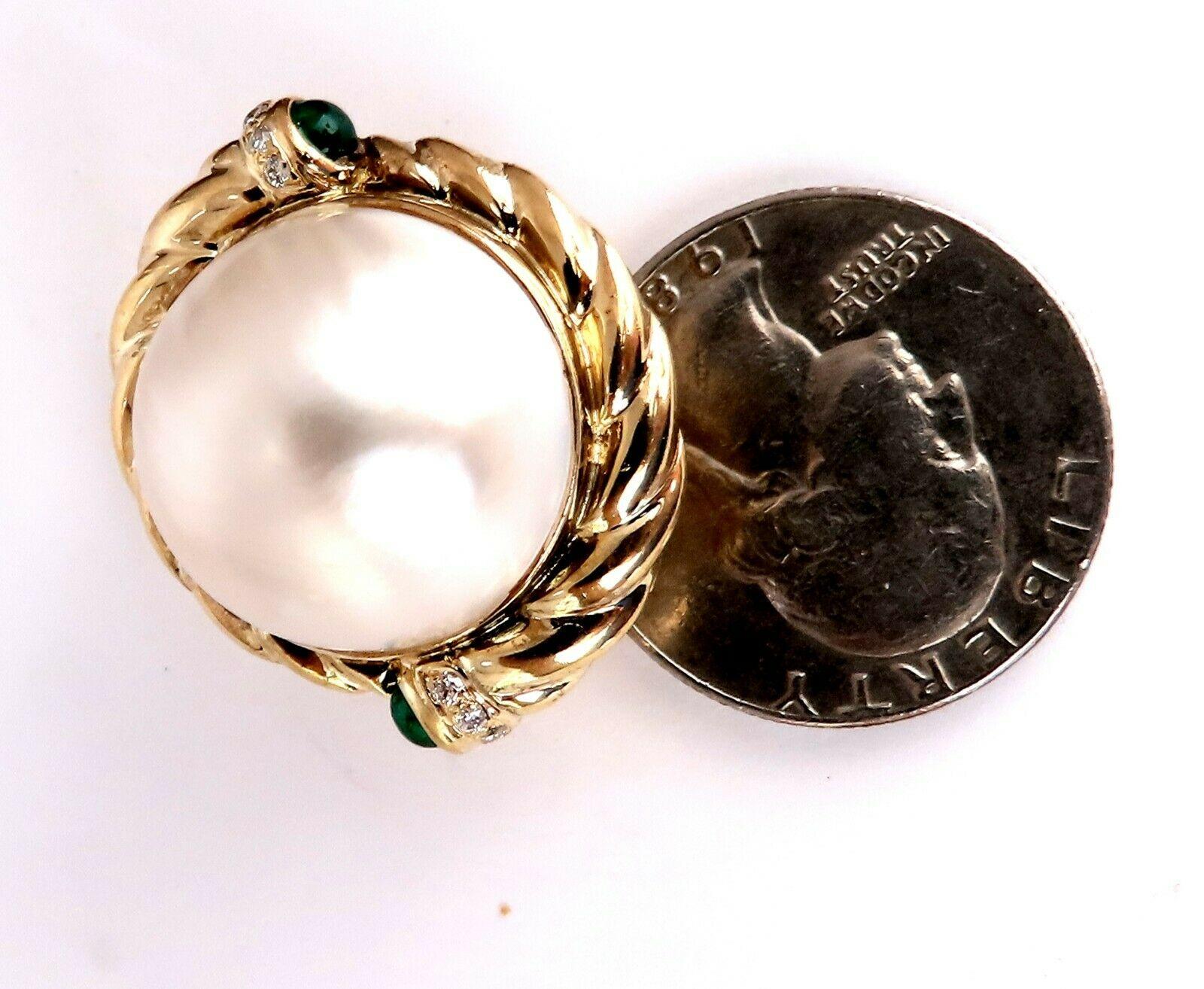 Women's or Men's Mabe Pearls .80ct Emerald Clip Earrings 18kt Gold For Sale