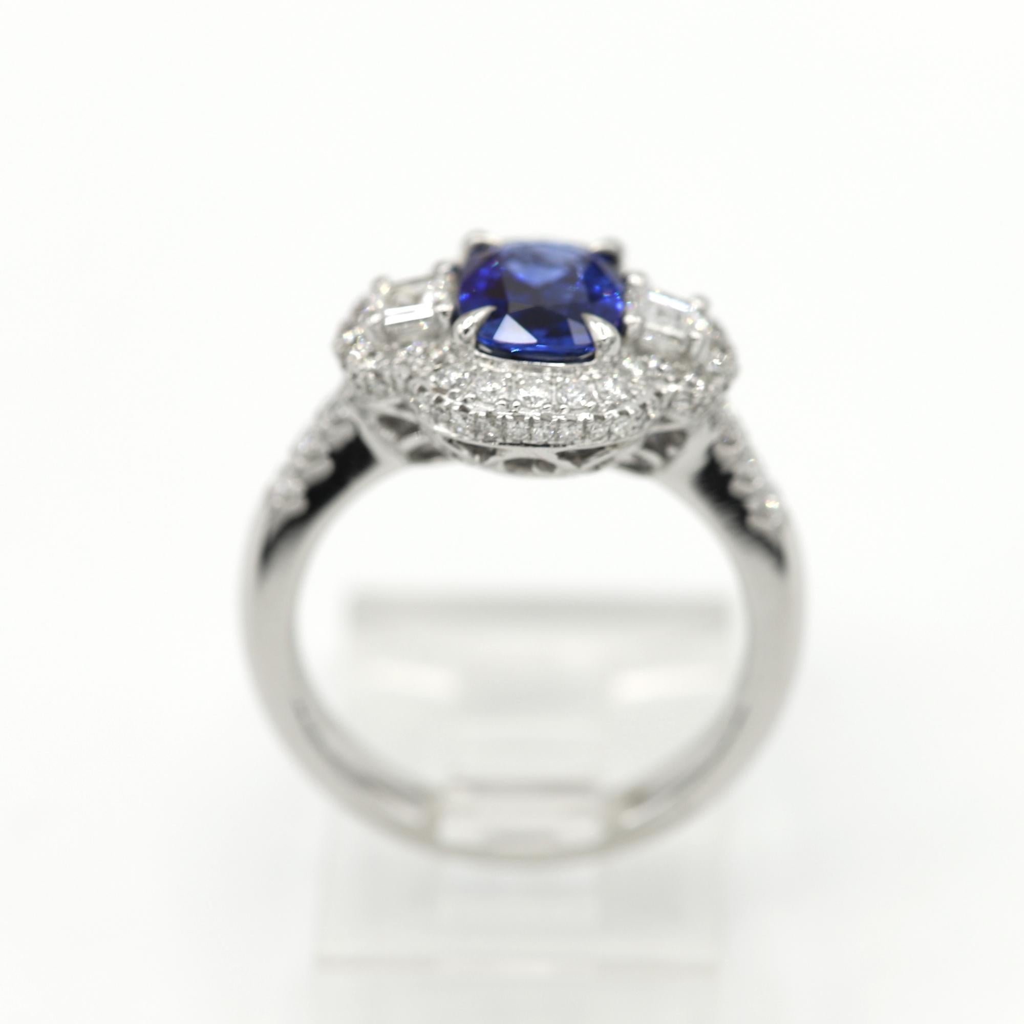 1.85 Carat Blue Sapphire and Trapezoid Diamonds Platinum Statement Sapphire Ring 4