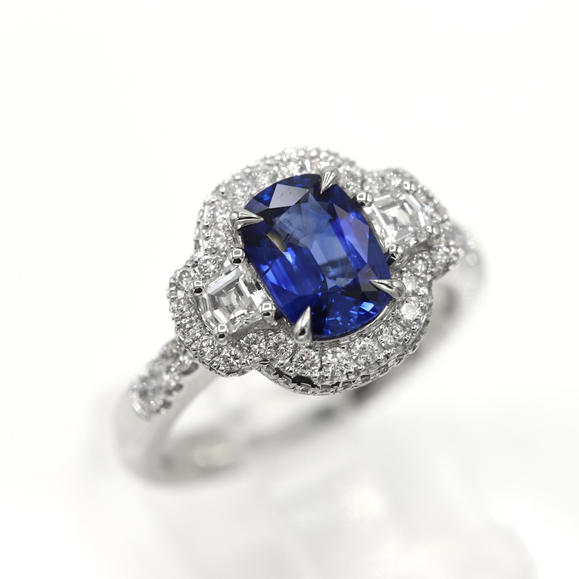 1.85 Carat Blue Sapphire and Trapezoid Diamonds Platinum Statement Sapphire Ring 2