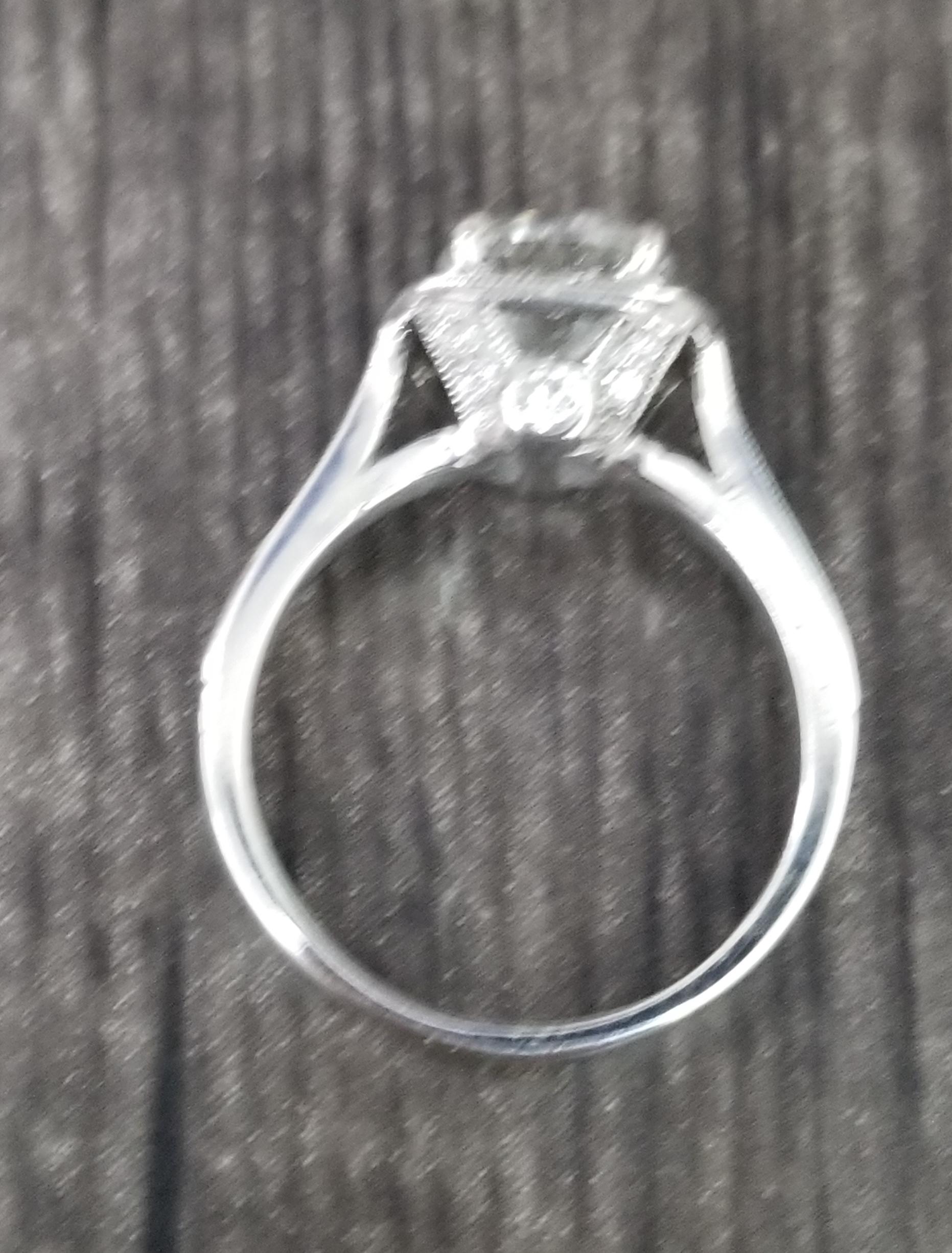 1.85 Carat Brilliant Cut Diamond Halo In New Condition For Sale In Los Angeles, CA