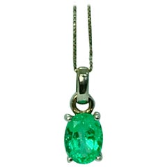 1.85 Carat Colombian Natural Green Oval Emerald Pendant 18 Karat White Gold