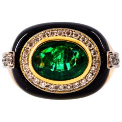 1.85 Carat Emerald 0.40 Carat White Diamond Onyx Yellow Gold Cocktail Ring