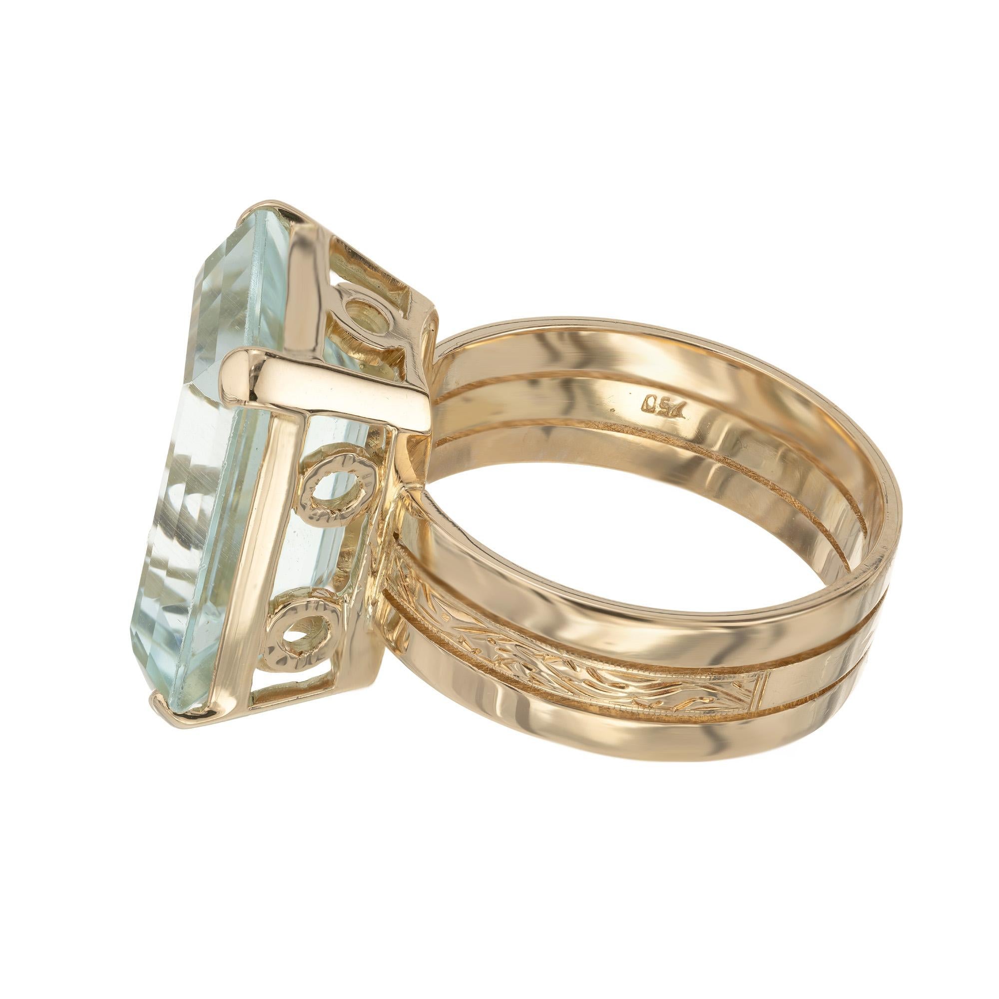 De las mujeres Anillo de cóctel de oro amarillo con aguamarina talla esmeralda de 18,5 quilates en venta