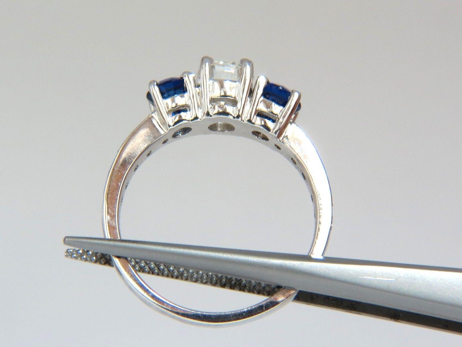 1.85 Carat Natural Blue Sapphire Diamonds Ring 14 Karat Classic Three Bead Set In New Condition For Sale In New York, NY