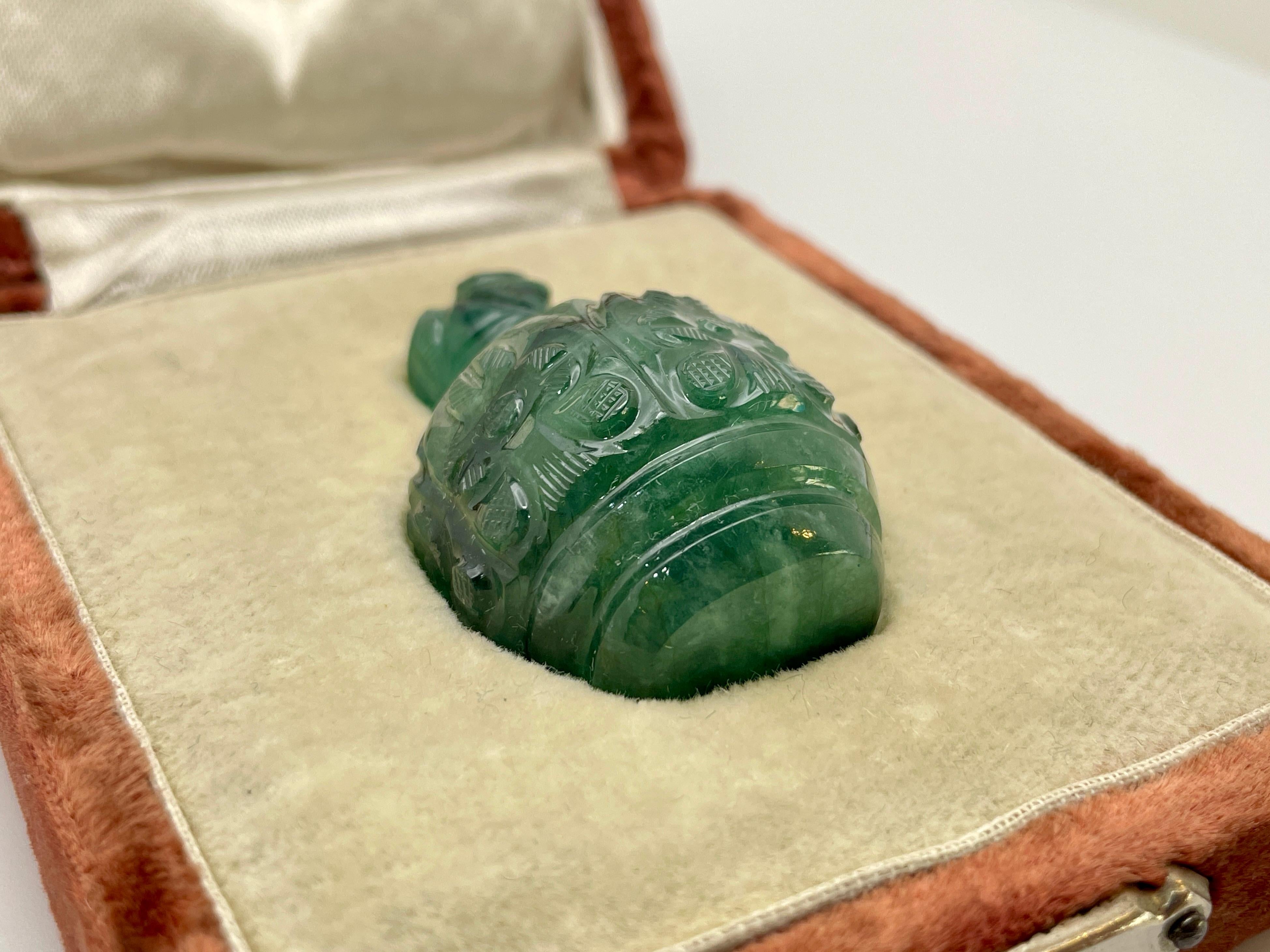 185 Carat Natural Carved Emerald Perfume Bottle with Original Box For Sale 7