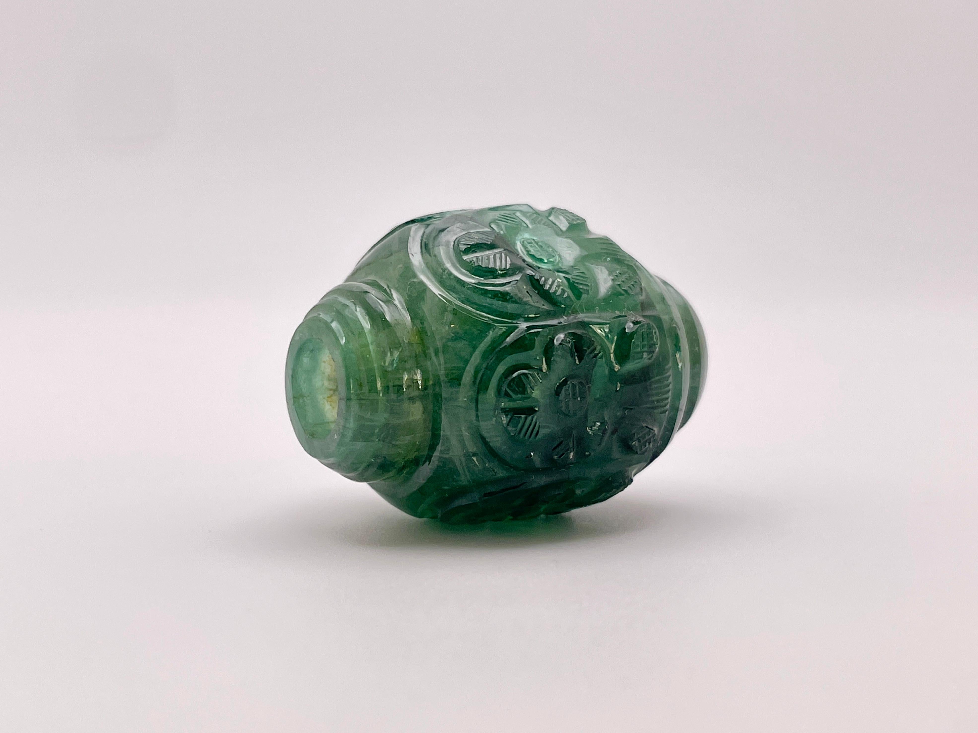 185 Carat Natural Carved Emerald Perfume Bottle with Original Box For Sale 1
