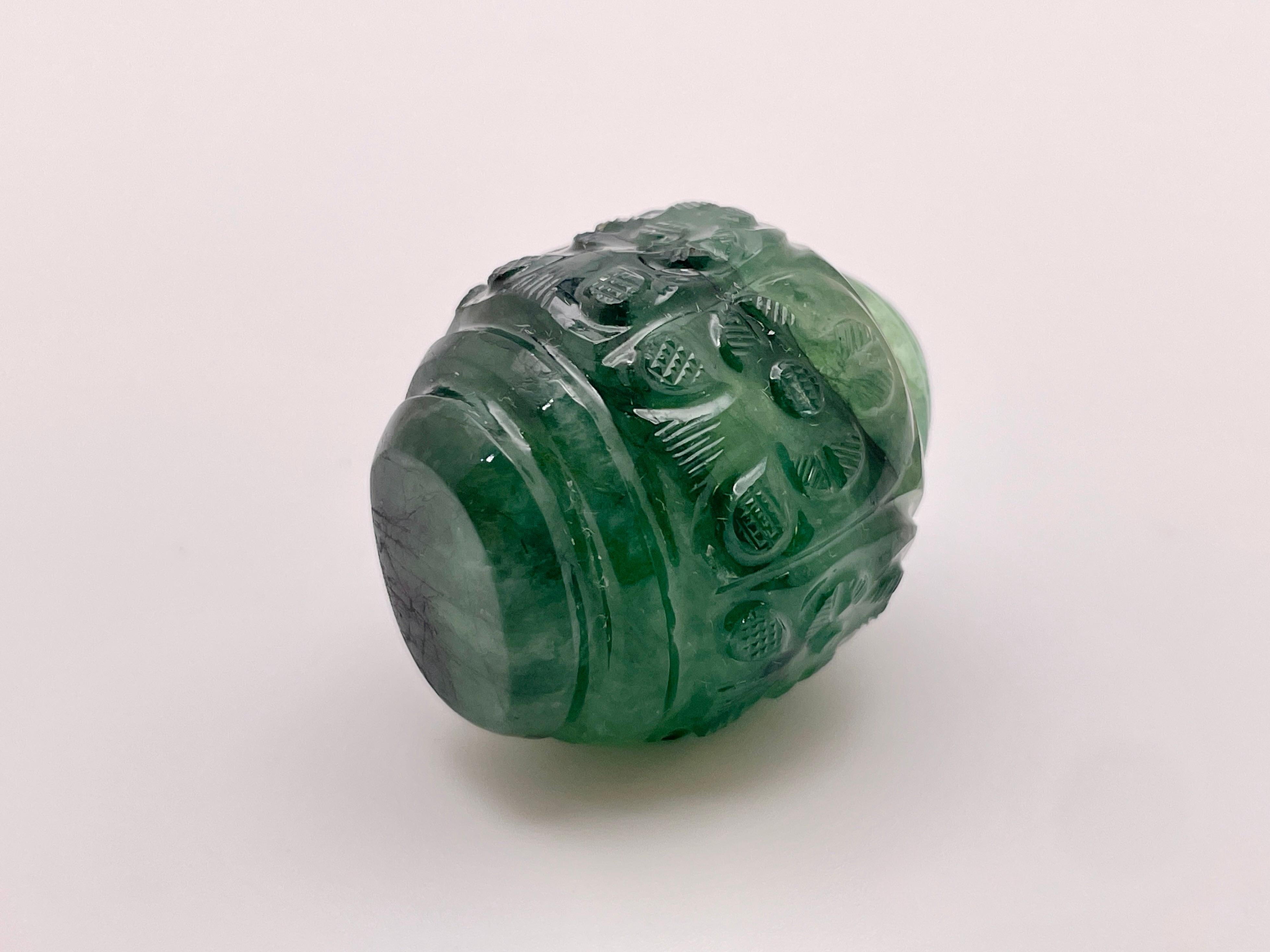 185 Carat Natural Carved Emerald Perfume Bottle with Original Box For Sale 2