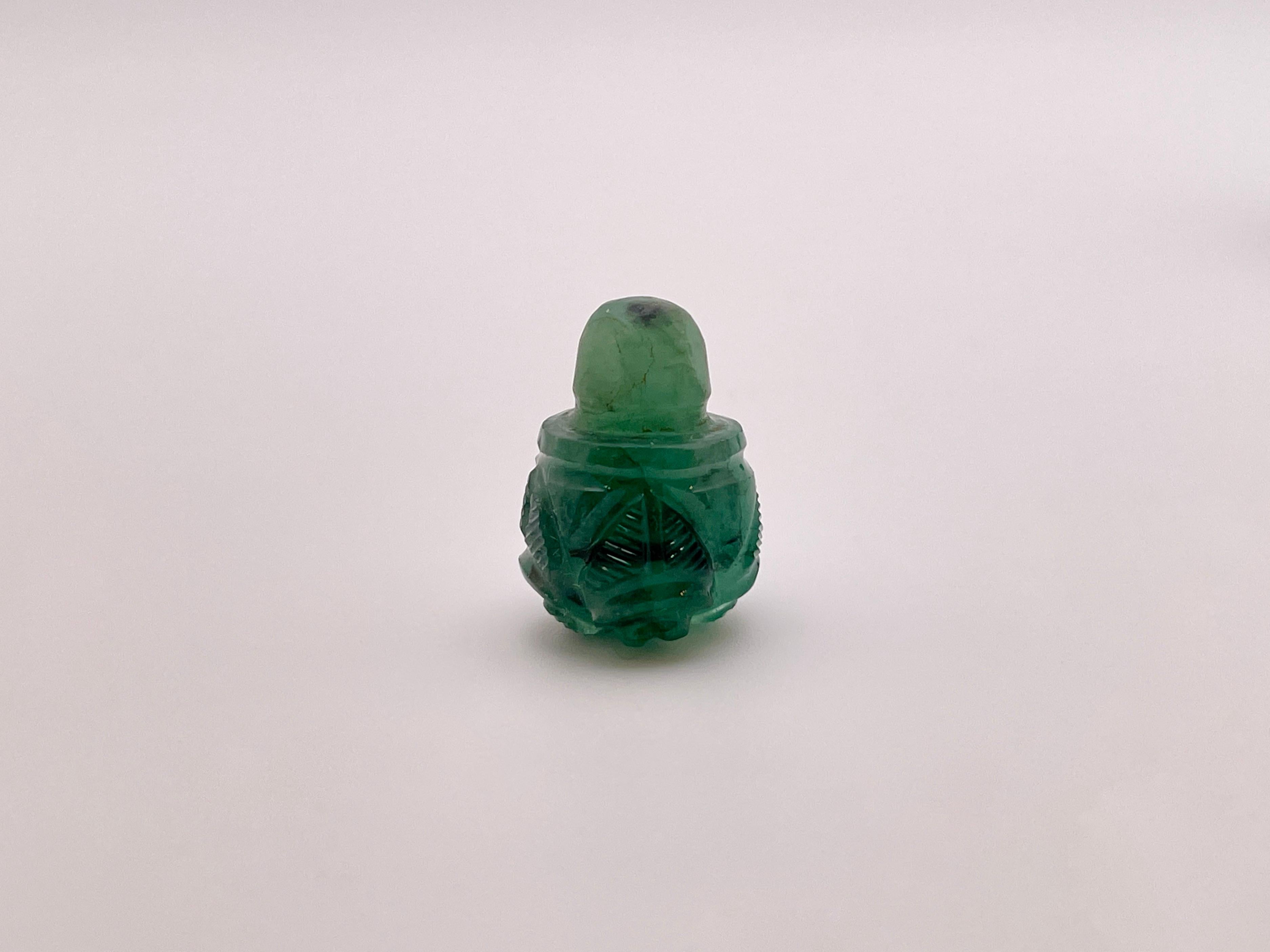 185 Carat Natural Carved Emerald Perfume Bottle with Original Box For Sale 4
