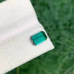 1.85 quilates de turmalina azul natural suelta talla esmeralda gema afgana